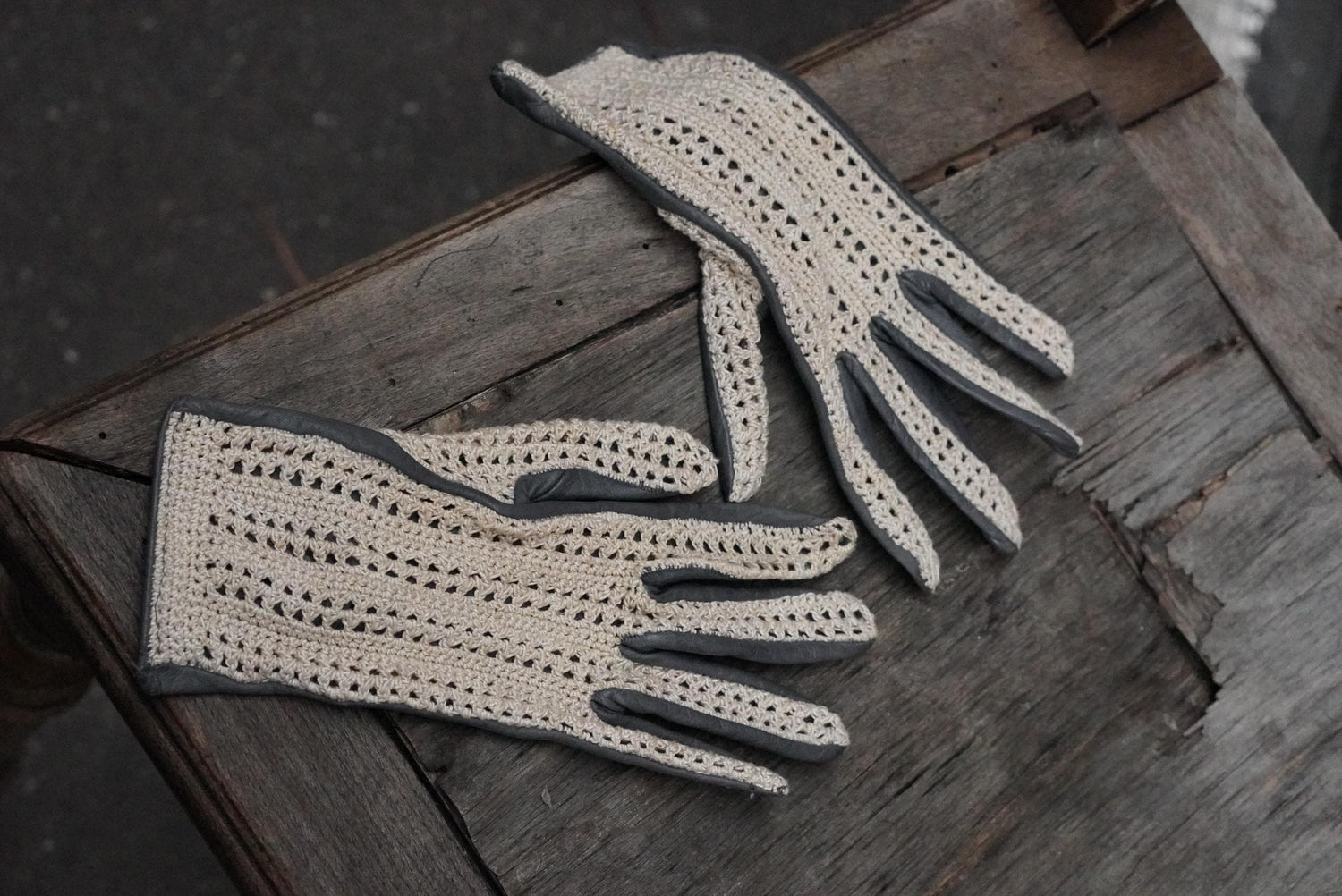 Vintage Crochet Leather Driving Gloves Cream Beige 70s Boho Chic Mittens Small