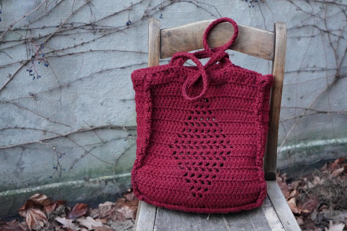 Vintage Crochet Tote Bag| Burgundy Red Knit Shoulder Tote| Diamond Pattern Boho Purse