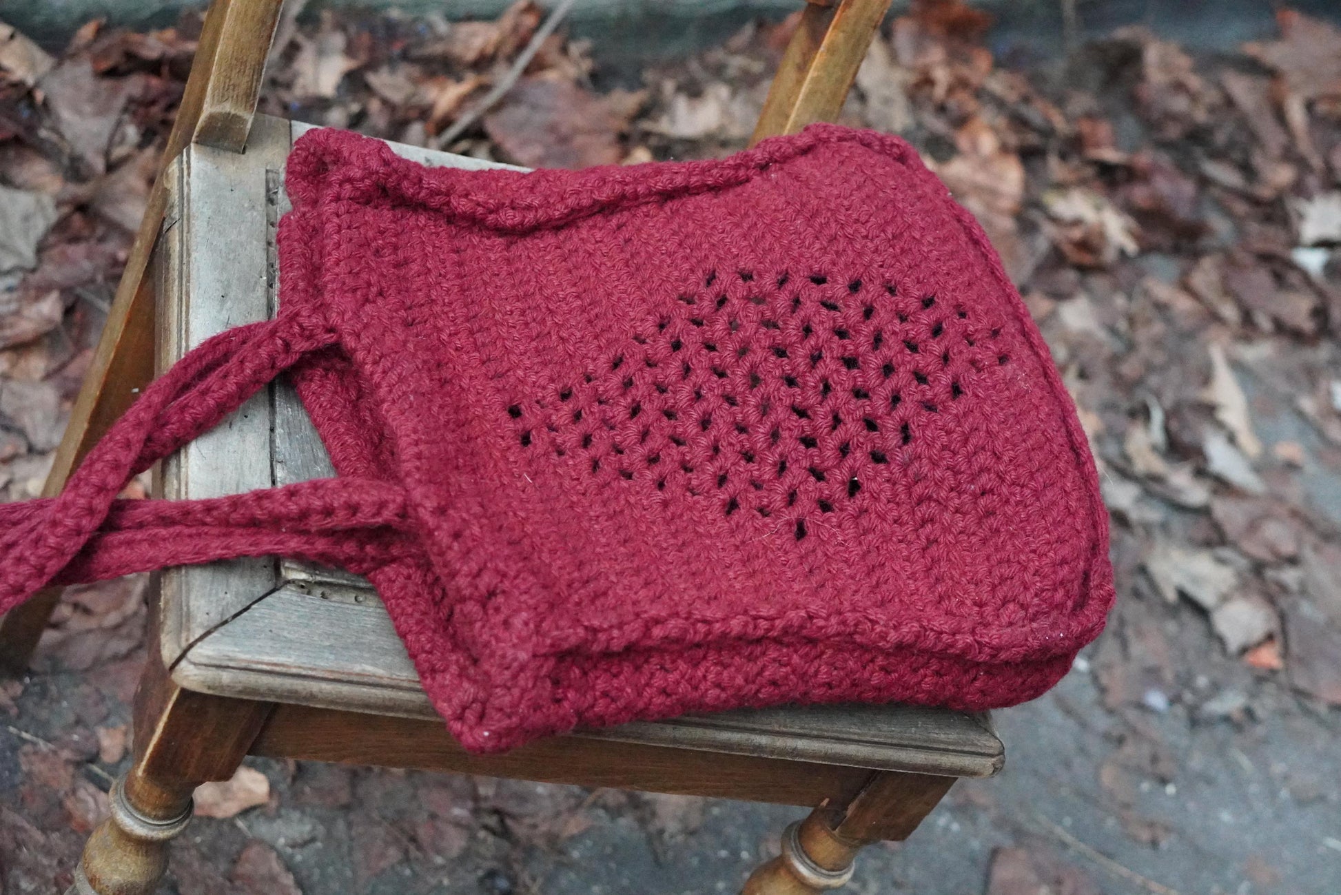 Vintage Crochet Tote Bag| Burgundy Red Knit Shoulder Tote| Diamond Pattern Boho Purse
