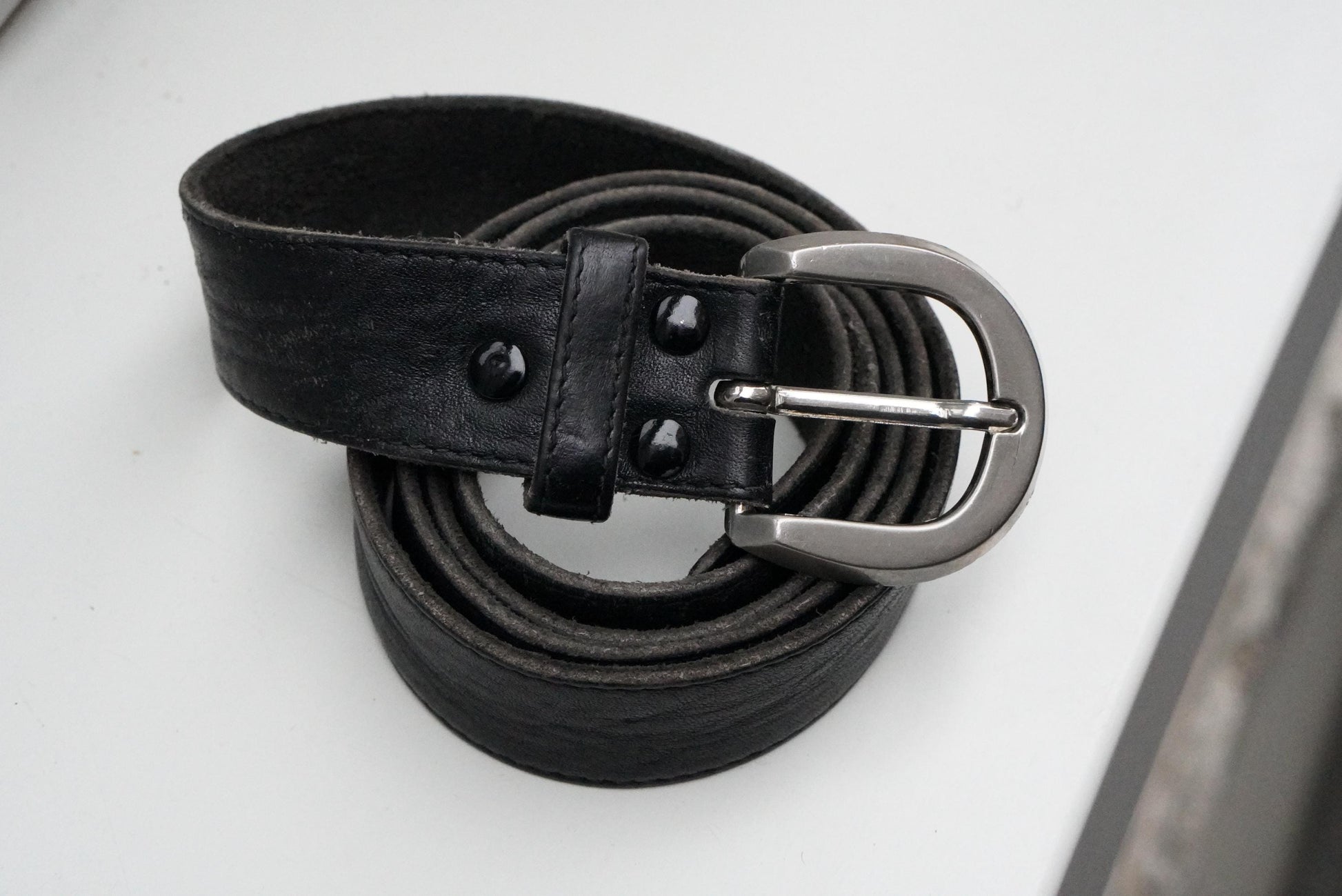 Vintage Black Leather Belt Silver Horseshoe Buckle Distressed Boho Waist Belt