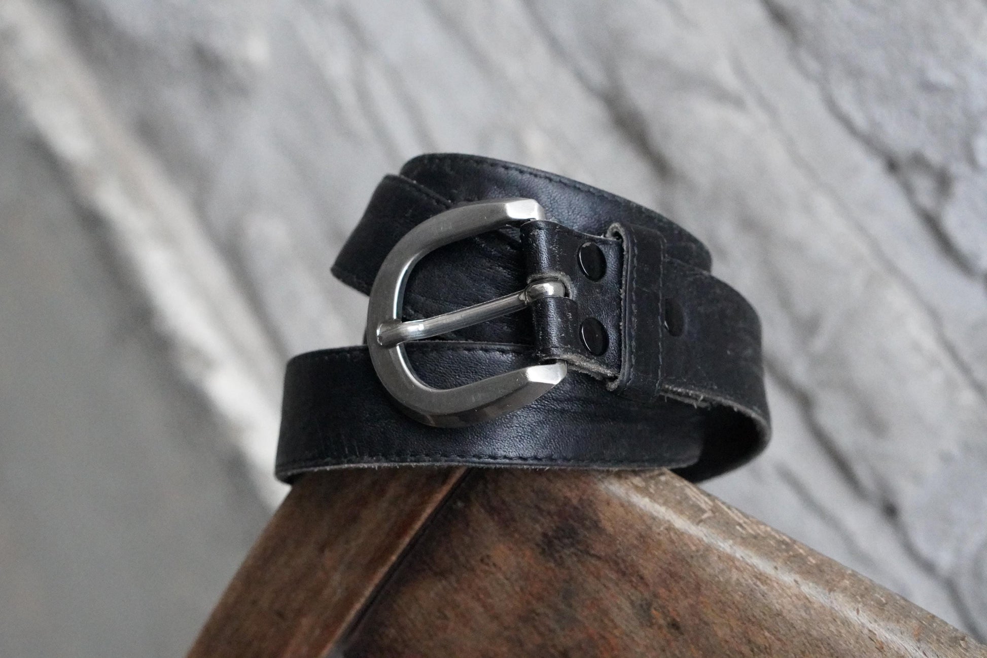 Vintage Black Leather Belt Silver Horseshoe Buckle Distressed Boho Waist Belt