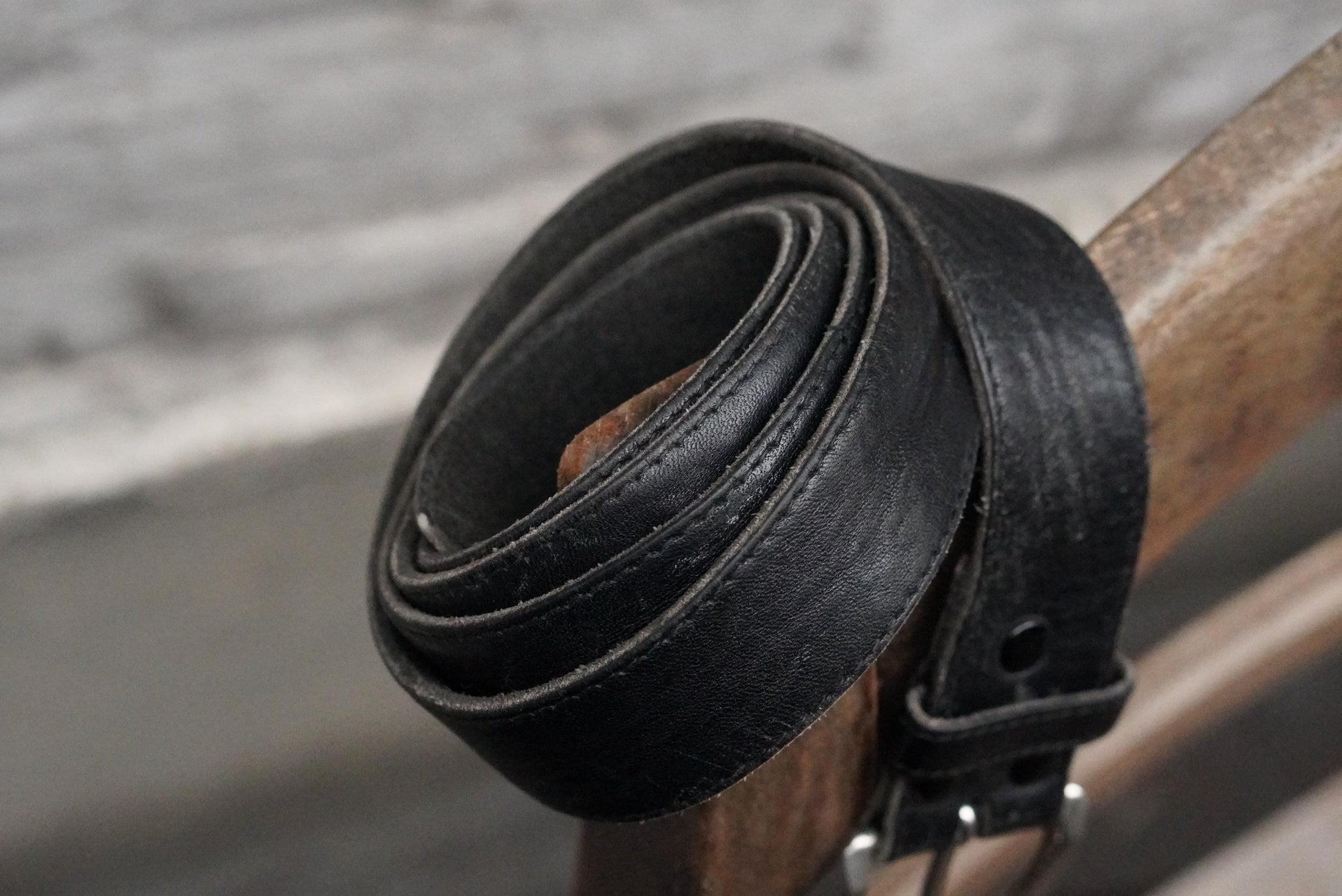 Vintage Black Leather Belt Silver Horseshoe Buckle Distressed Boho Waist Belt