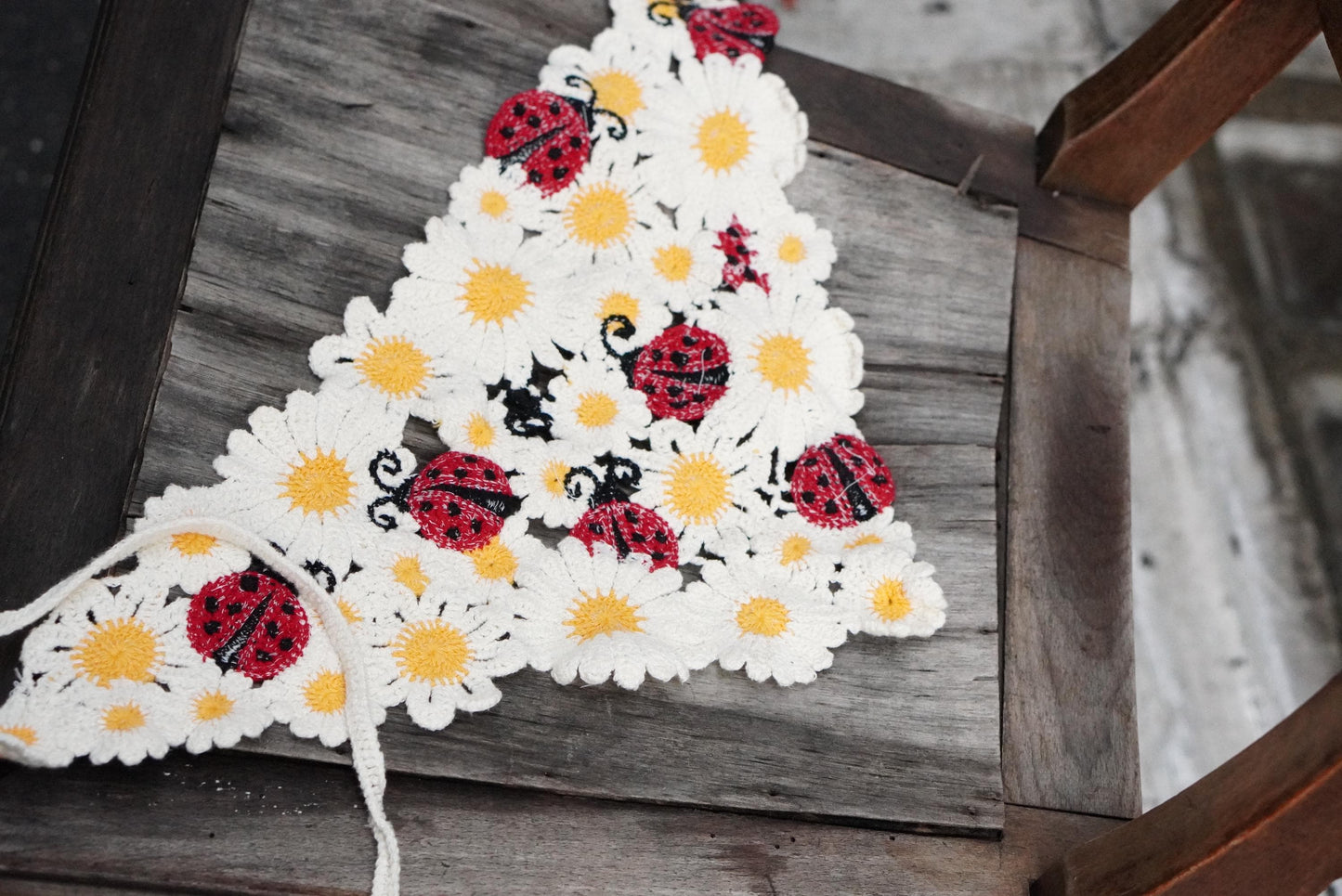 Vintage Crochet Daisy Bandana with Ladybugs | Handmade Flower Hair Kerchief Cottagecore Wrap