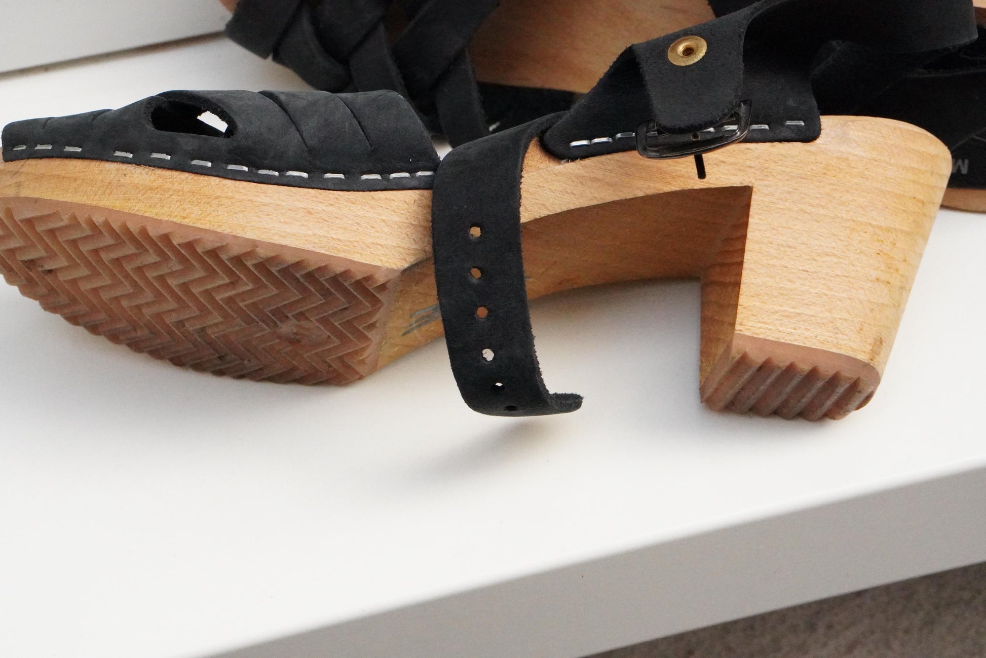 Vintage Swedish Black Leather Clogs Wooden Heel| 90s Sandals Moheda Toffeln Boho Shoes