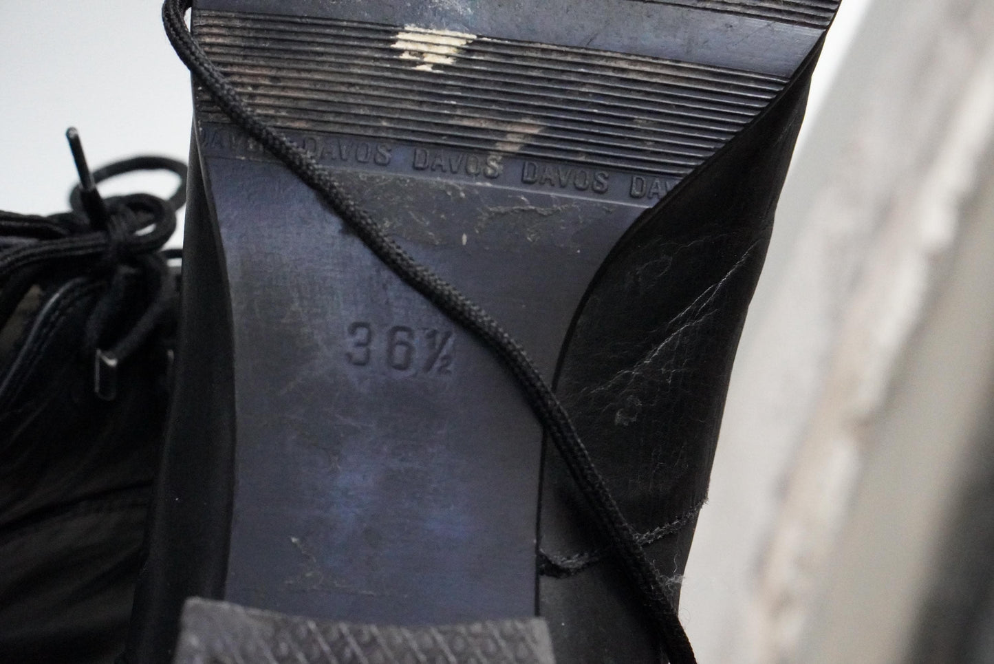 Vintage Andrea Sabatini Black Leather Lace Up Boots Italian Pointed Toe Ankle Boots