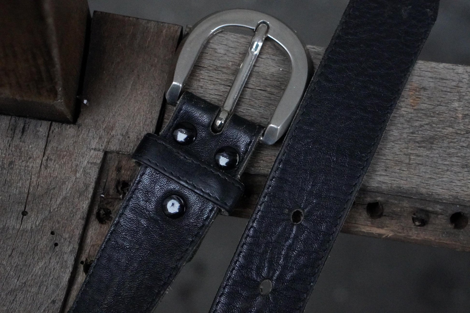 Vintage Black Leather Belt Silver Horseshoe Buckle Distressed Boho Waist Belt