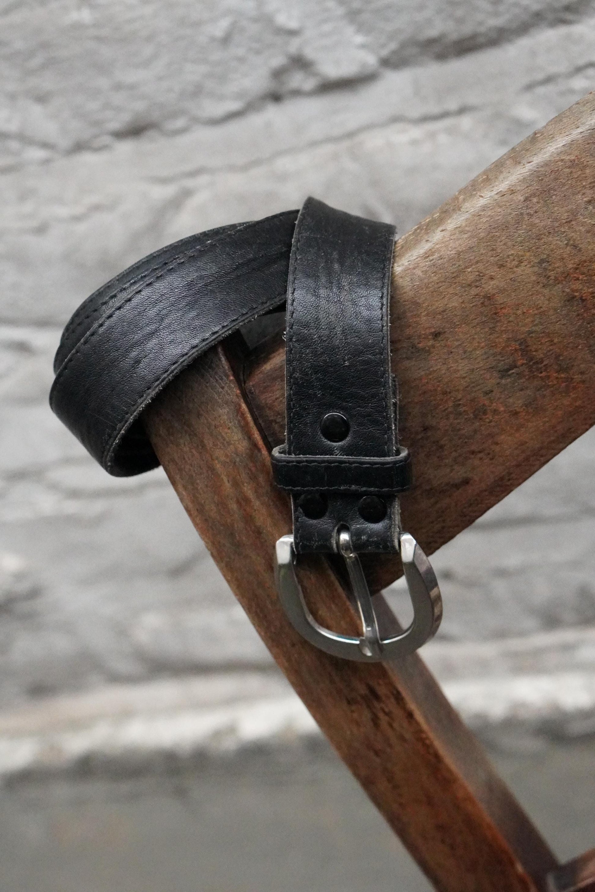 Vintage Black Leather Belt Silver Horseshoe Buckle Distressed Boho Waist Belt