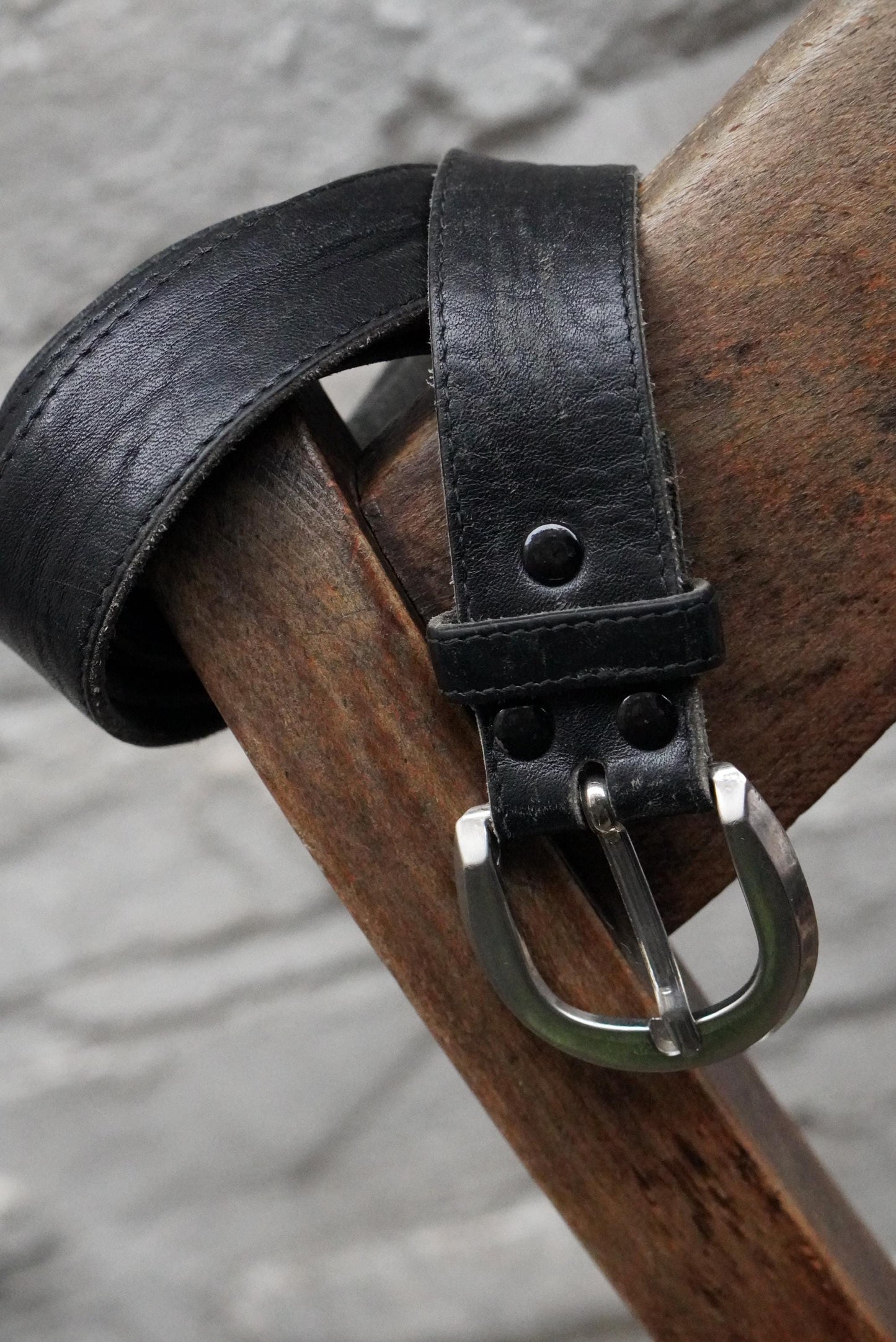 Vintage Black Leather Belt Silver Horseshoe Buckle Distressed Boho Waist Belt