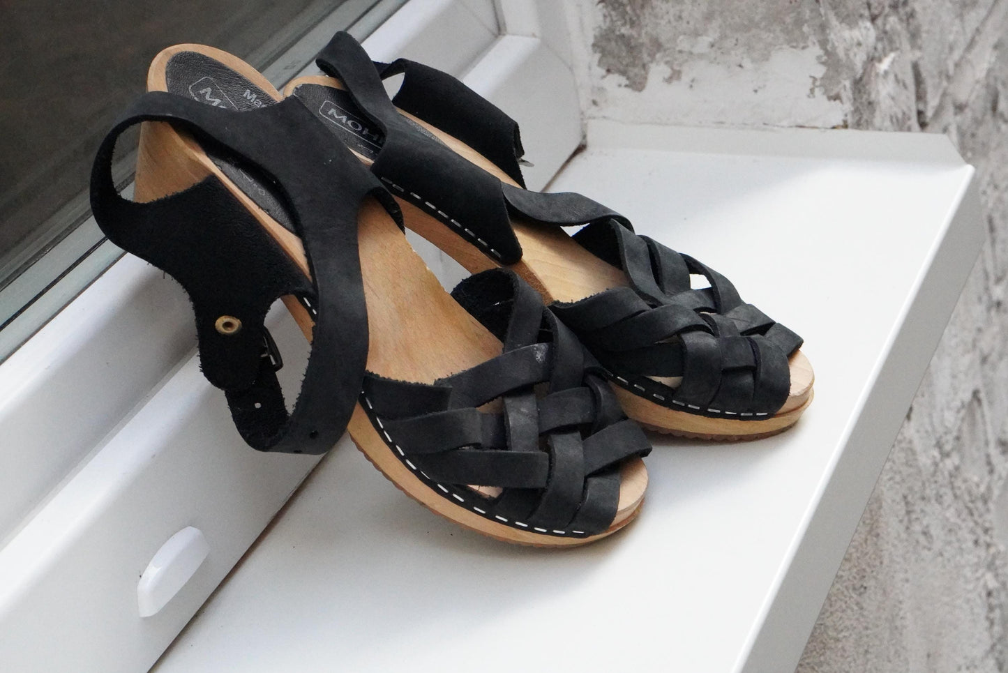 Vintage Swedish Black Leather Clogs Wooden Heel| 90s Sandals Moheda Toffeln Boho Shoes