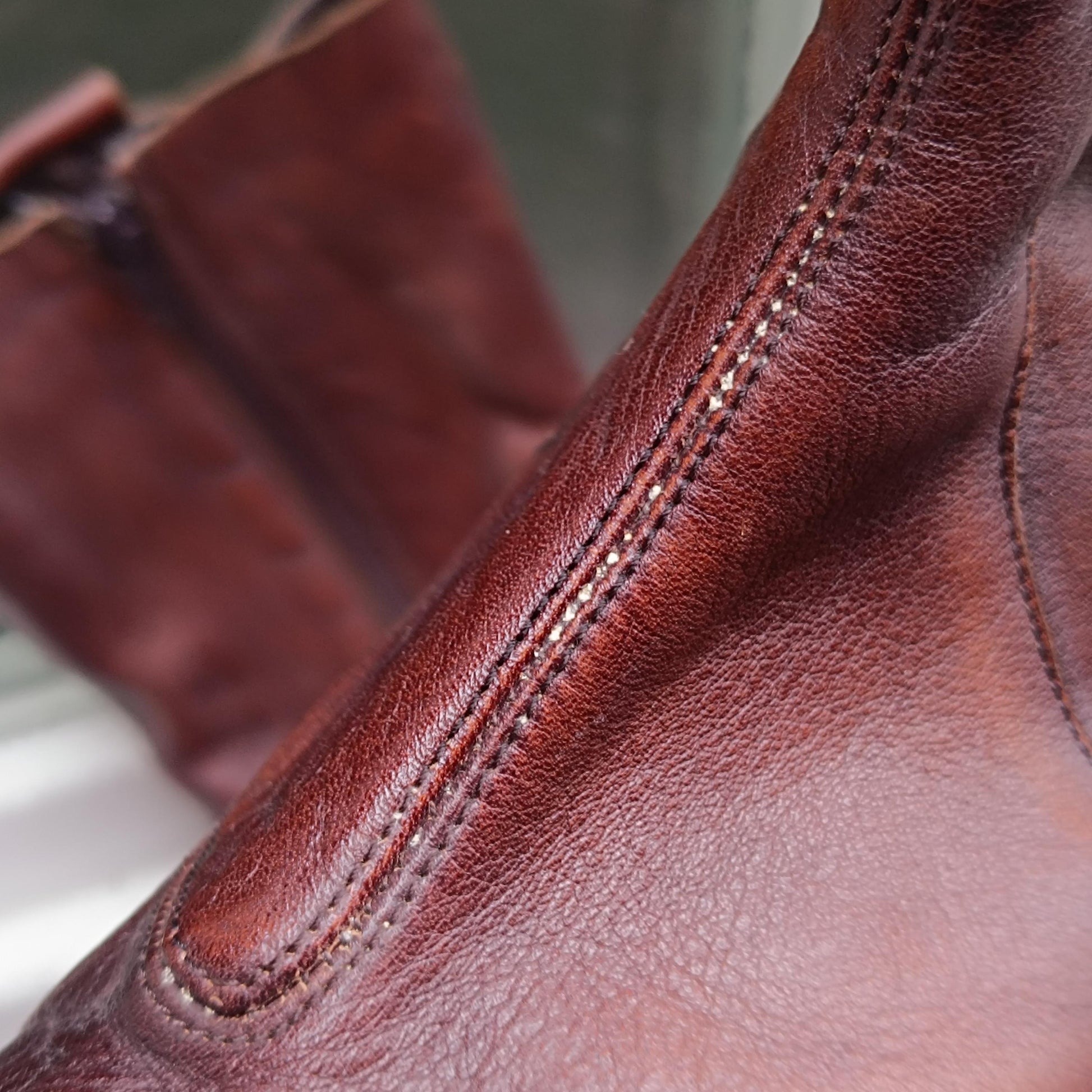Vintage Cowgirl Brown Leather Boots Pointed Toe Zip Up Mid Calf Boho Western 90s Aesthetic