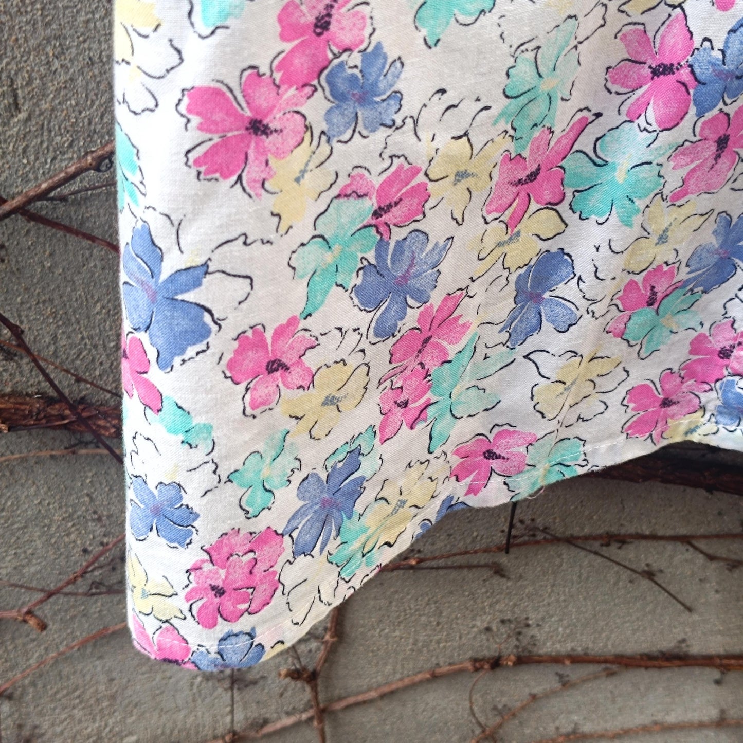 Vintage 80s Floral Blouse Camp Collar Pastel Shirt Abstract Flower Print Top Cotton