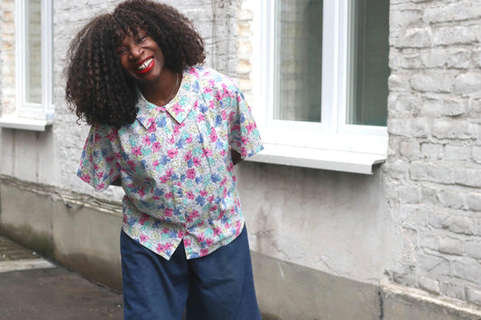 Vintage 80s Floral Blouse Camp Collar Pastel Shirt Abstract Flower Print Top Cotton