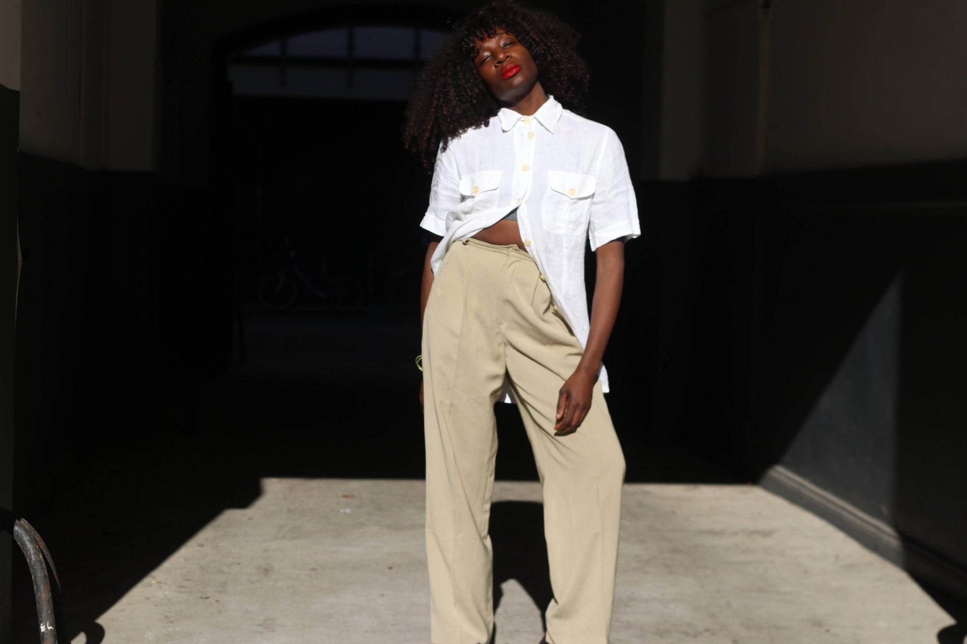 Vintage White Linen Blouse Short Sleeve Button Down Shirt Pocket Detail