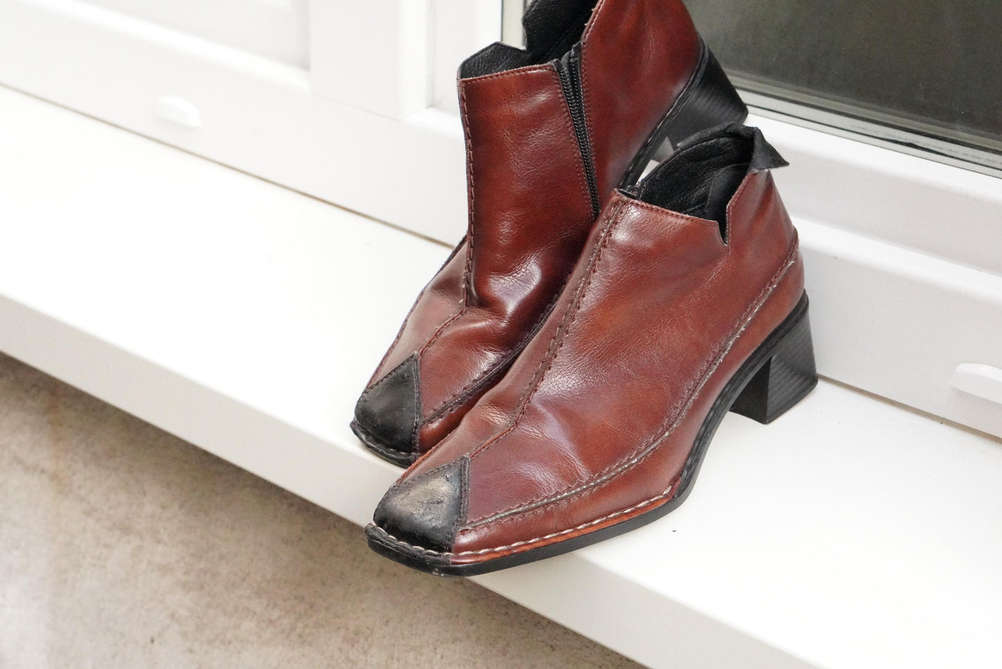 Vintage Rieker Brown Leather Ankle Boots Square Toe Block Heel 90s Minimalist