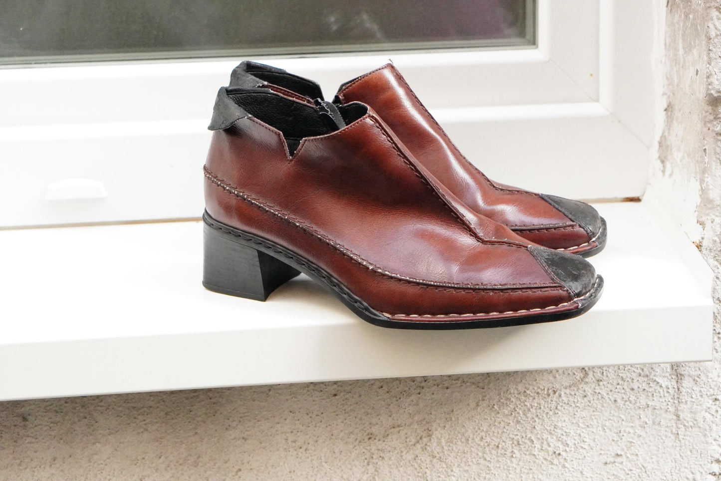 Vintage Rieker Brown Leather Ankle Boots Square Toe Block Heel 90s Minimalist