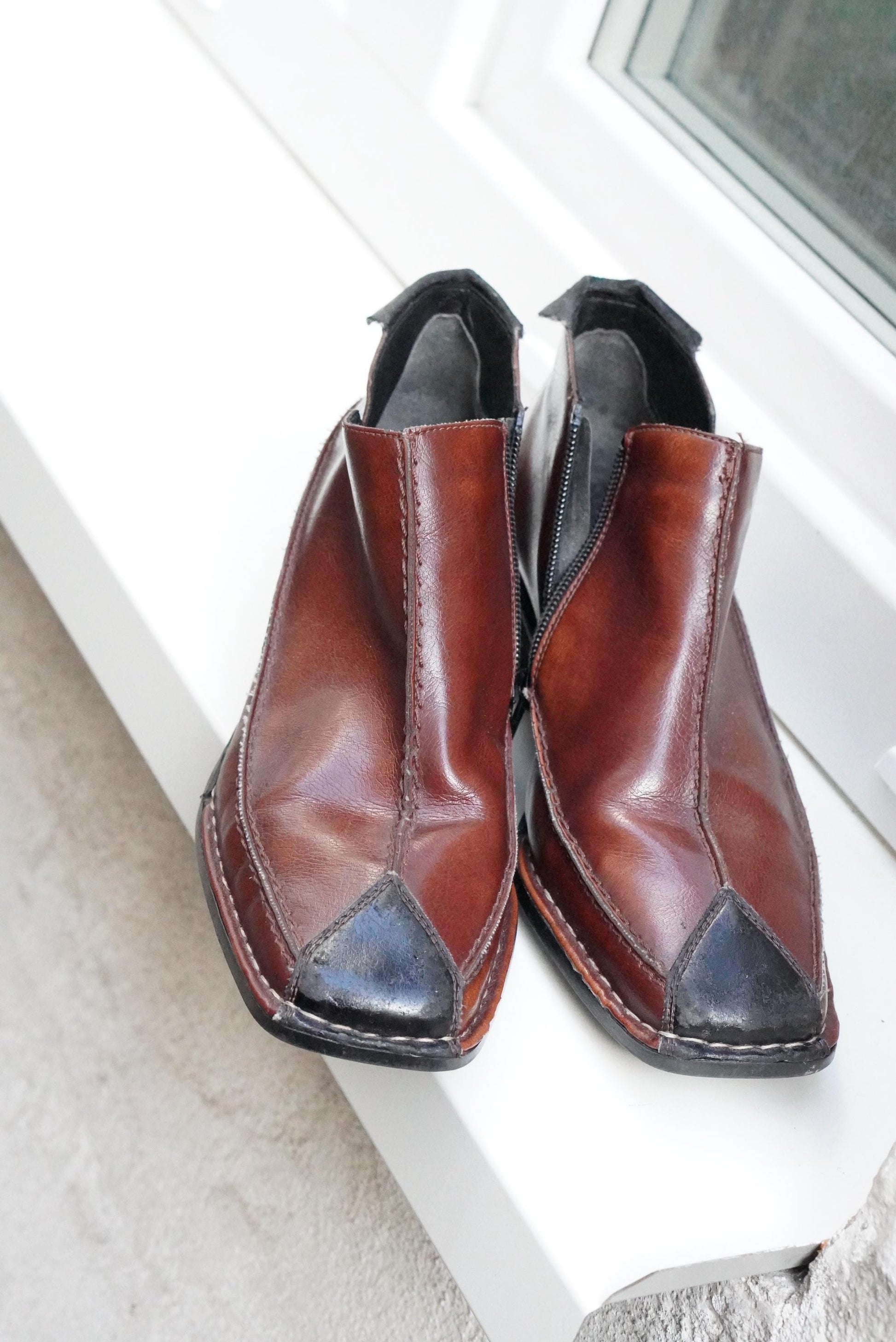 Vintage Rieker Brown Leather Ankle Boots Square Toe Block Heel 90s Minimalist