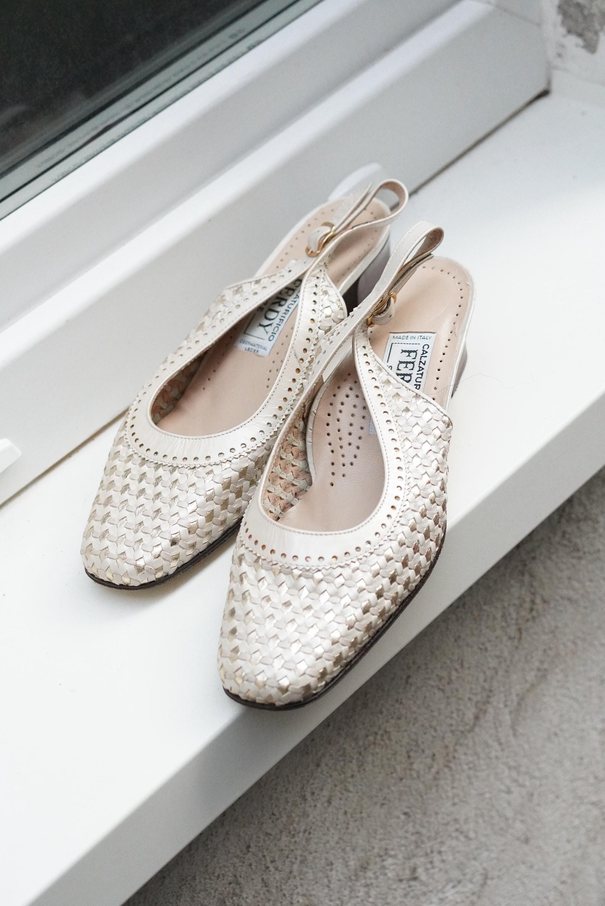 Vintage Italian Leather Slingback Shoes Cream Gold Woven Flats Square Toe Size 38.5
