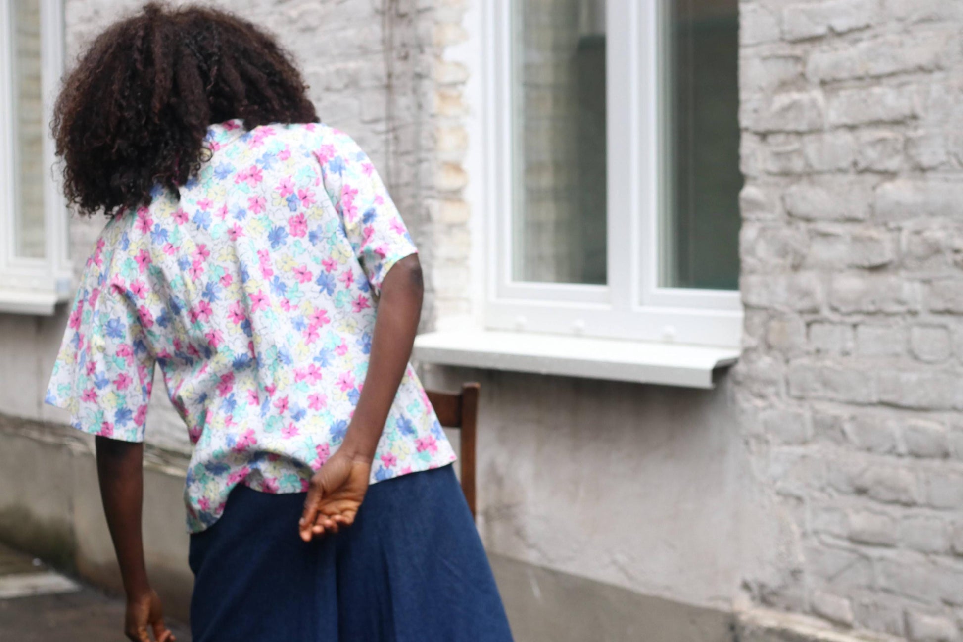 Vintage 80s Floral Blouse Camp Collar Pastel Shirt Abstract Flower Print Top Cotton
