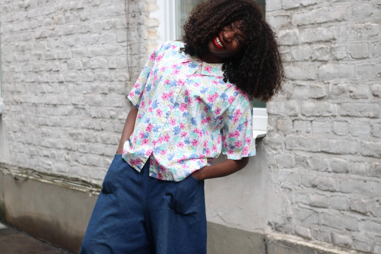 Vintage 80s Floral Blouse Camp Collar Pastel Shirt Abstract Flower Print Top Cotton