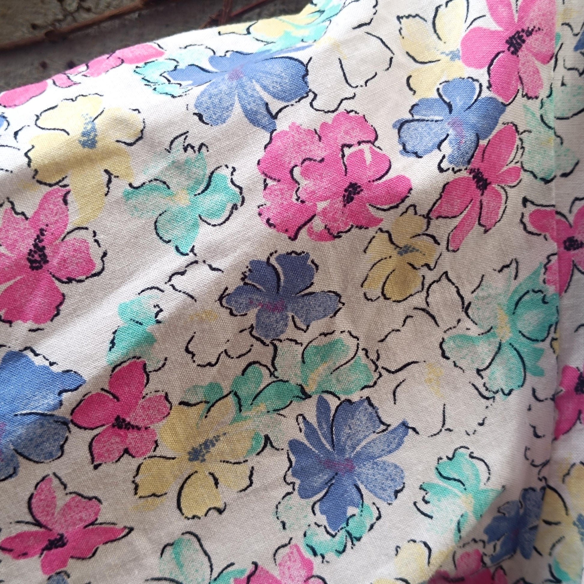 Vintage 80s Floral Blouse Camp Collar Pastel Shirt Abstract Flower Print Top Cotton