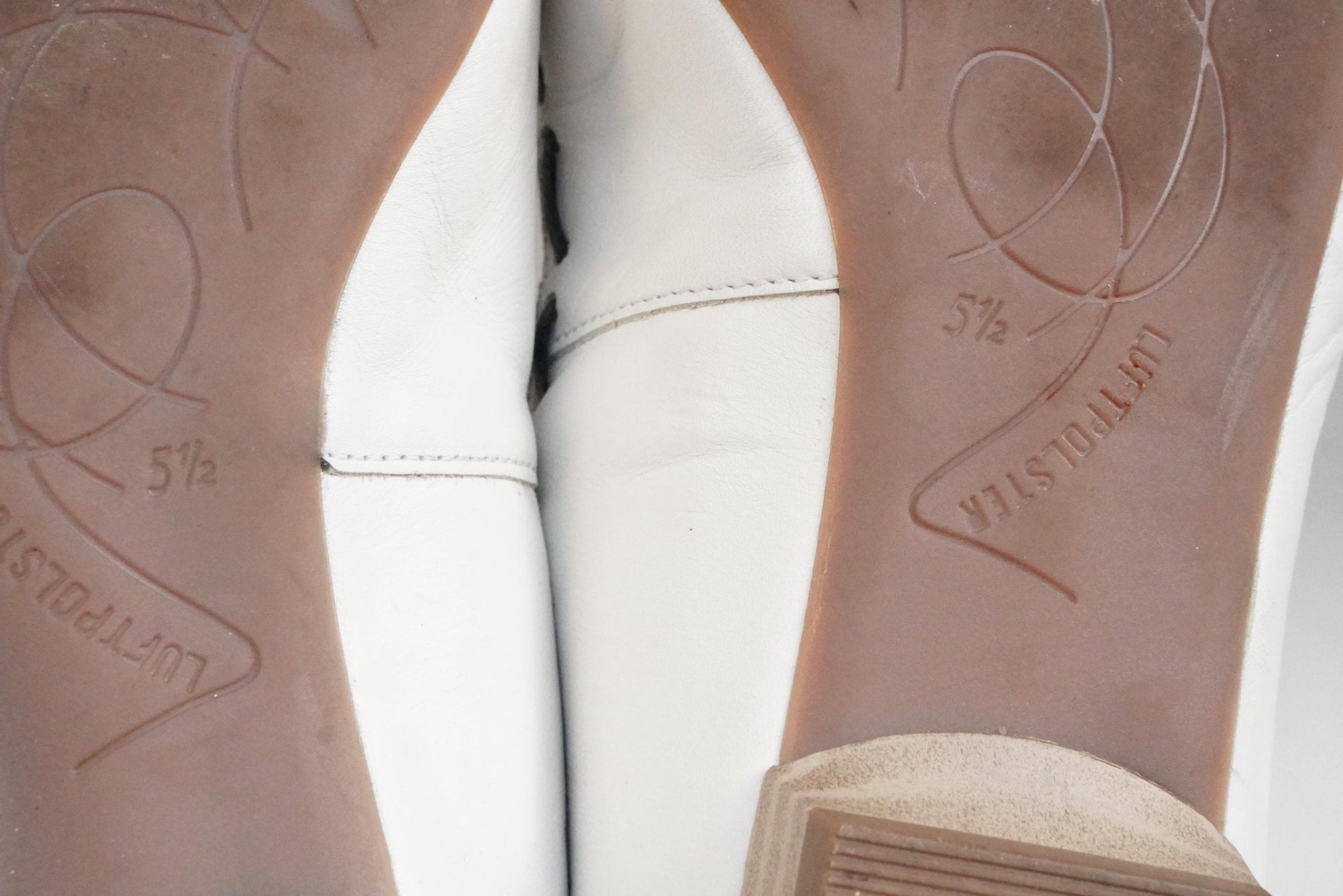 Vintage Two Tone Ballerina Flats 90s White Leather Black Cap Toe Bow Detail Shoes