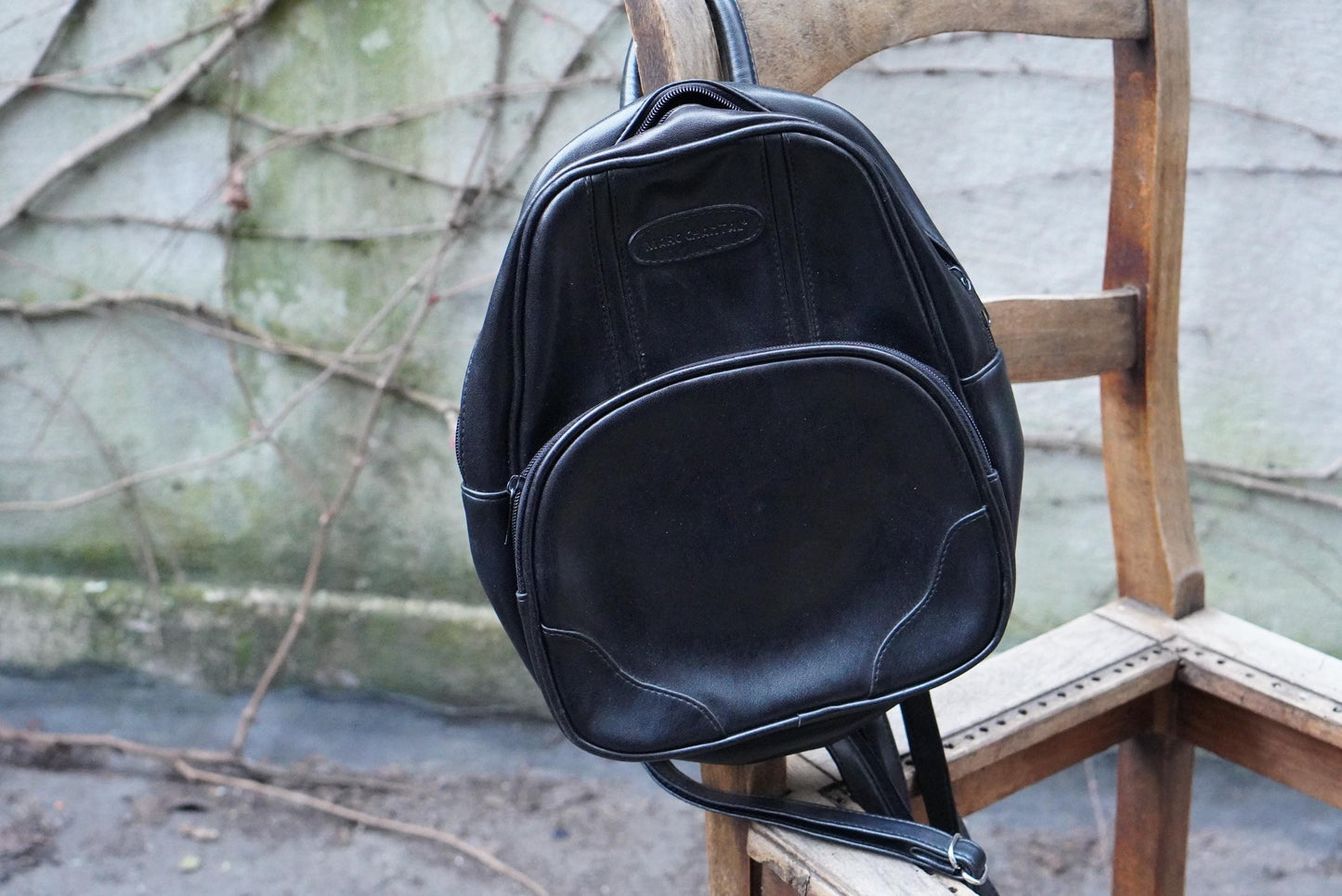 Vintage Leather-Look Mini Backpack: Chic Women's Daypack