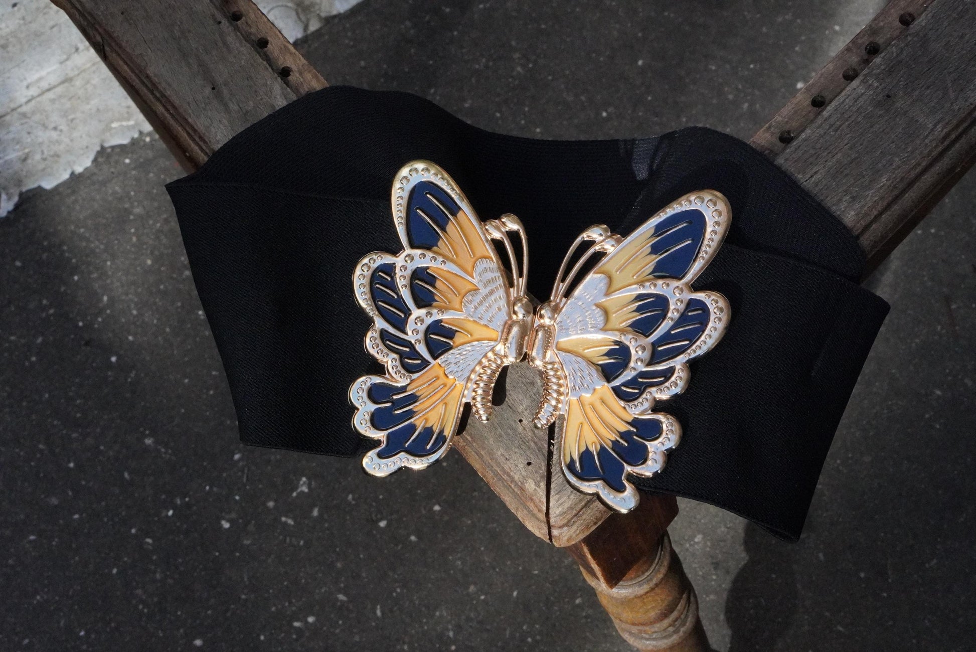Butterfly Belt Vintage 80s Cinch Waist Elastic Gold Animal Buckle Statement Wide