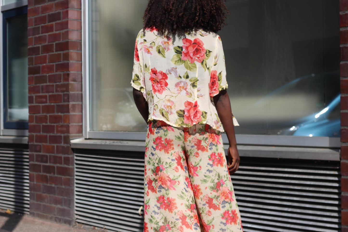 Vintage Floral Wrap Top| 90s Rose Print Sheer Blouse Cream Red Short Sleeve