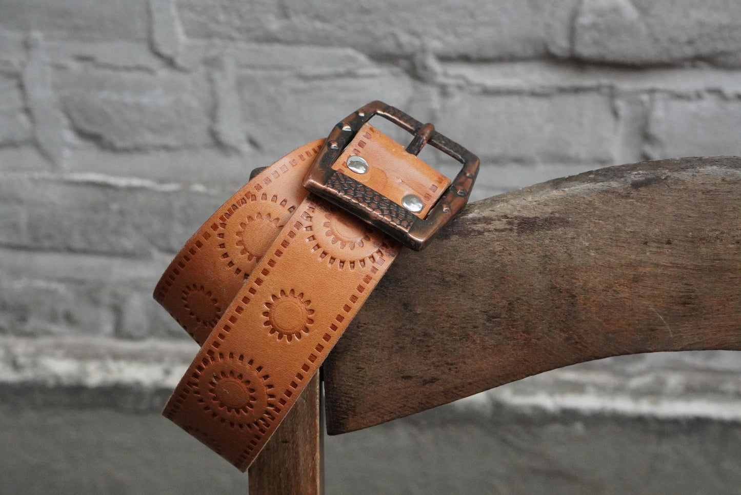 Vintage Tan Leather Belt Sunburst Hand Tooled Boho 70s Western Waist Belt Copper