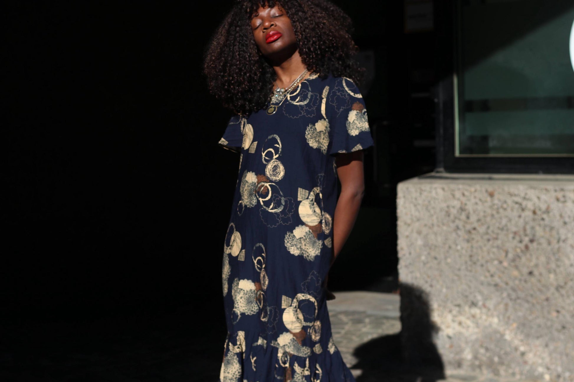 Vintage Navy Abstract Print Maxi Dress Ruffle Hem Drop Waist Boho Art Deco Style