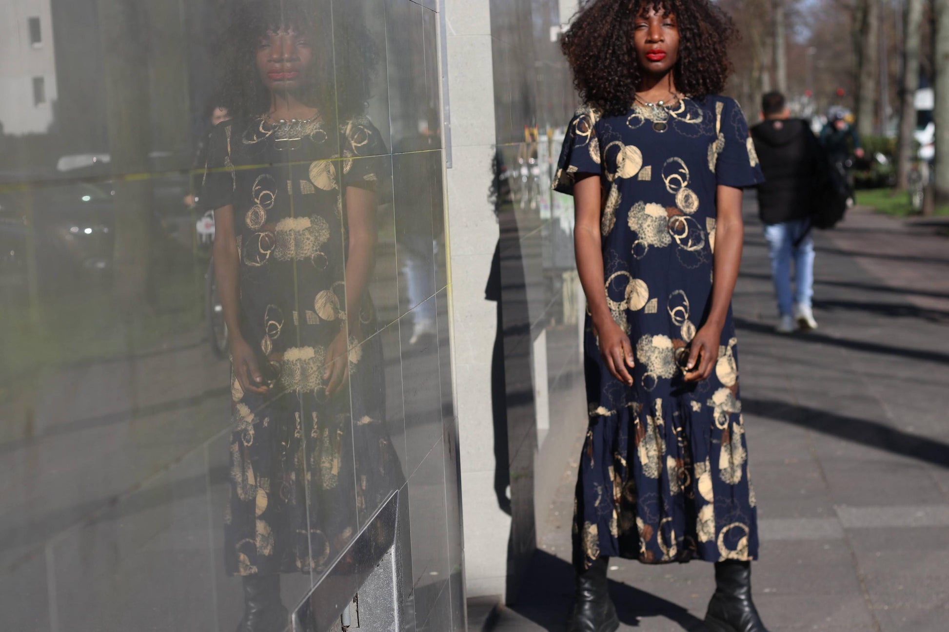 Vintage Navy Abstract Print Maxi Dress Ruffle Hem Drop Waist Boho Art Deco Style