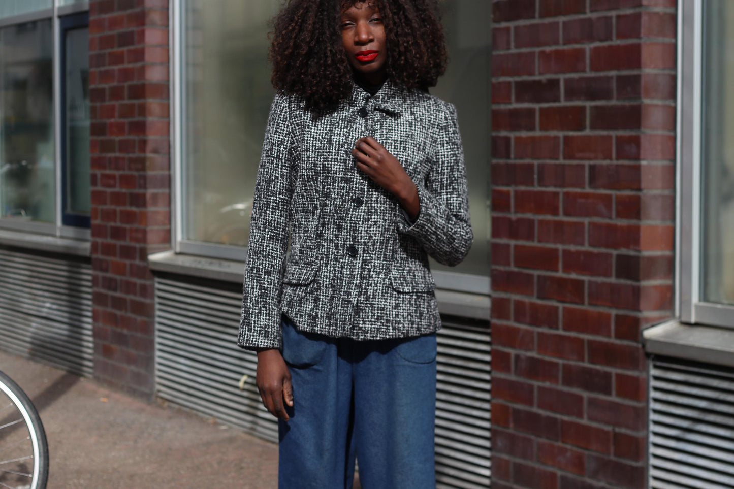 Vintage Textured Tweed Blazer Black White Bouclé Jacket Collared Knit Coat Size 12