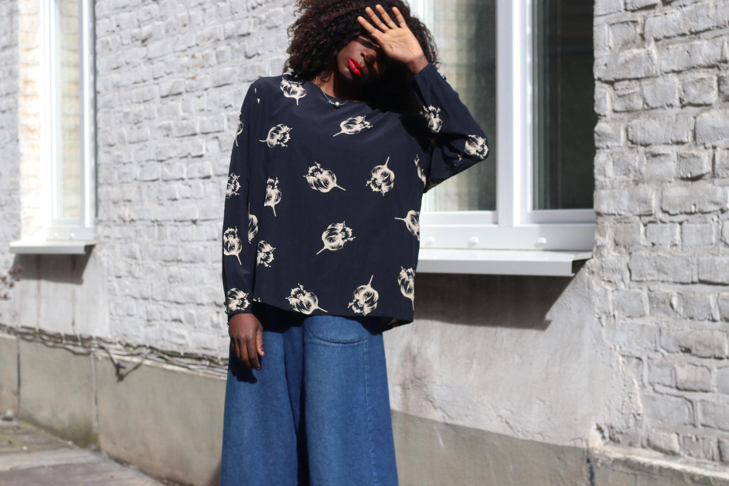 Vintage Silk Blouse with Floral Print| Long Sleeve Monochrome Minimalist Top M L