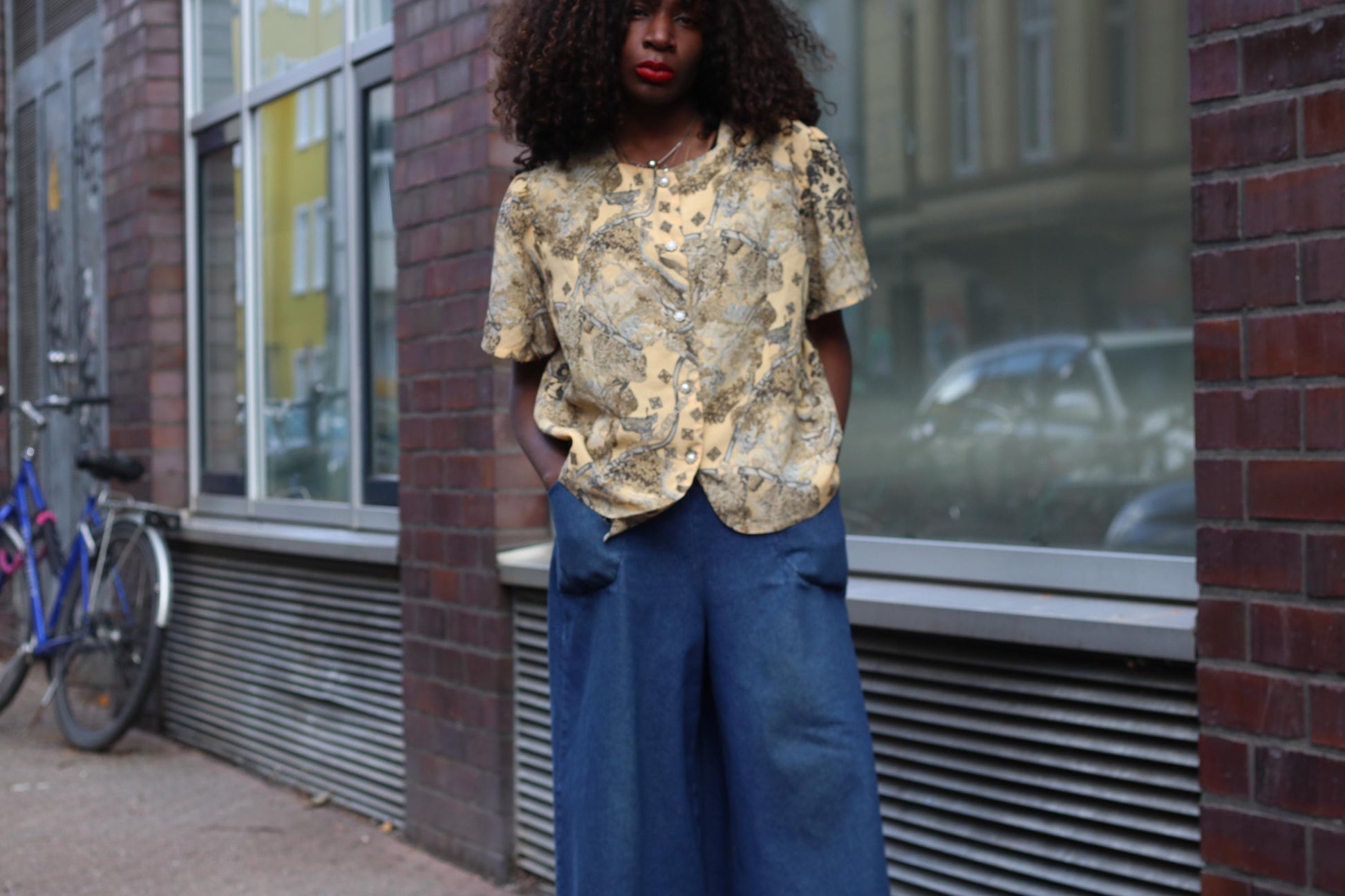 Vintage Scenic Print Blouse Yellow Square Silhouette Short Sleeve Button Up Top