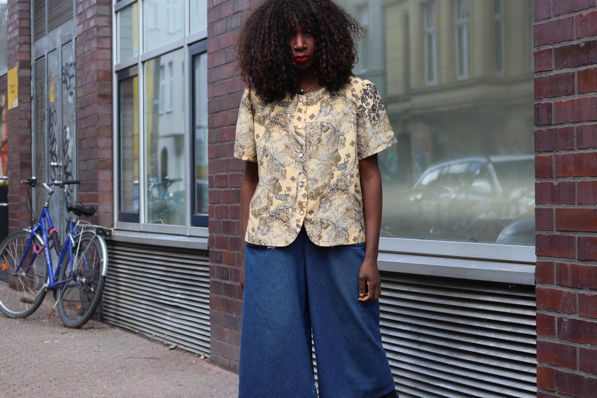 Vintage Scenic Print Blouse Yellow Square Silhouette Short Sleeve Button Up Top
