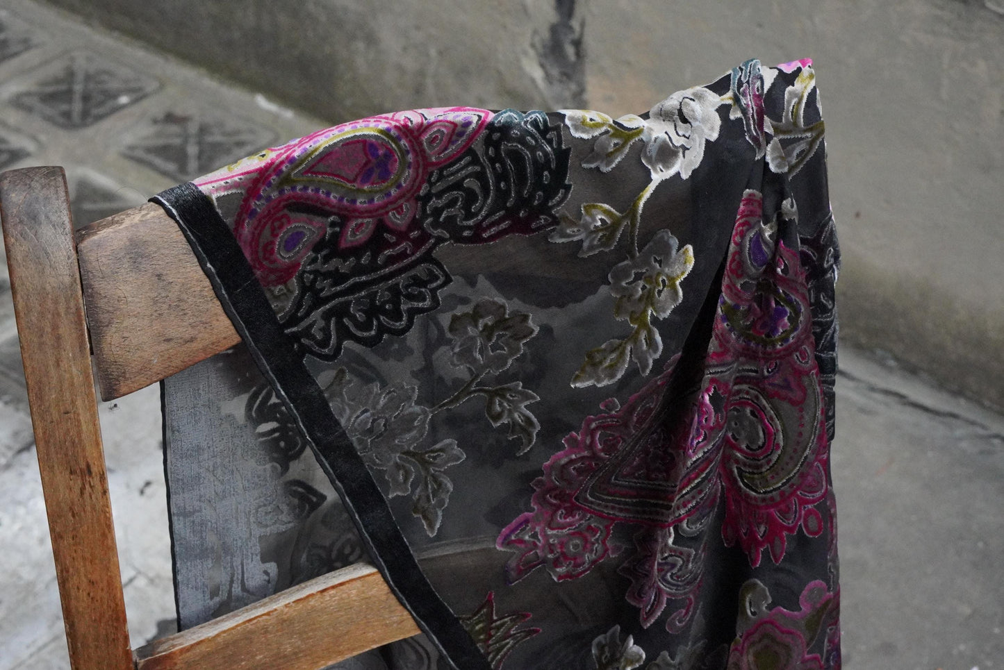 Vintage Devoré Velvet Scarf Silk Mix Paisley Shawl Magenta Black Sheer Wrap Boho
