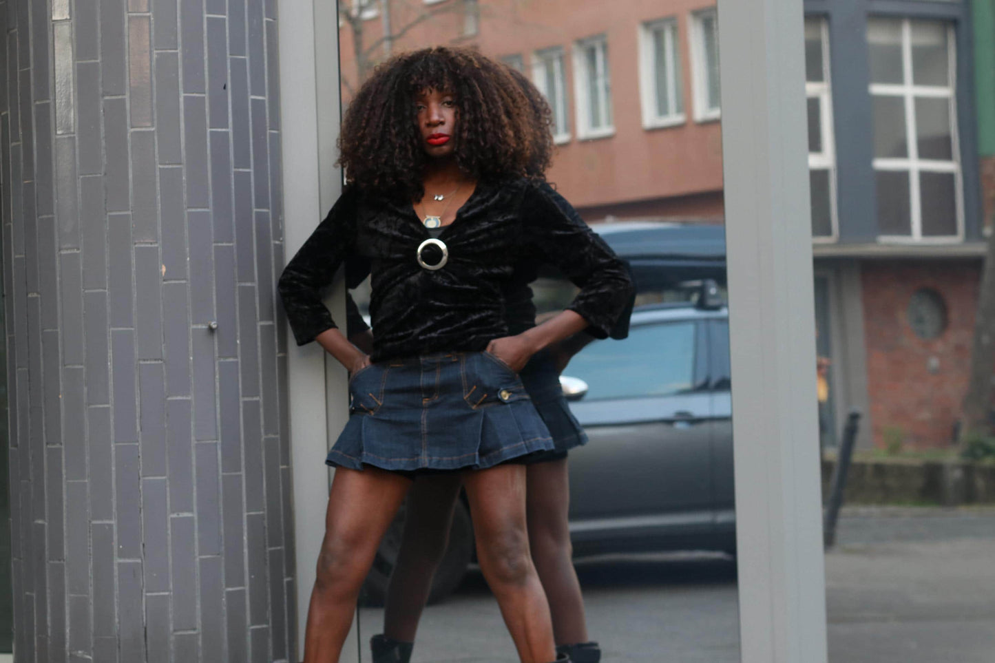 Denim Pleated Mini Skirt Low Rise Y2K Style Cargo Pockets Dark Wash Size S 36