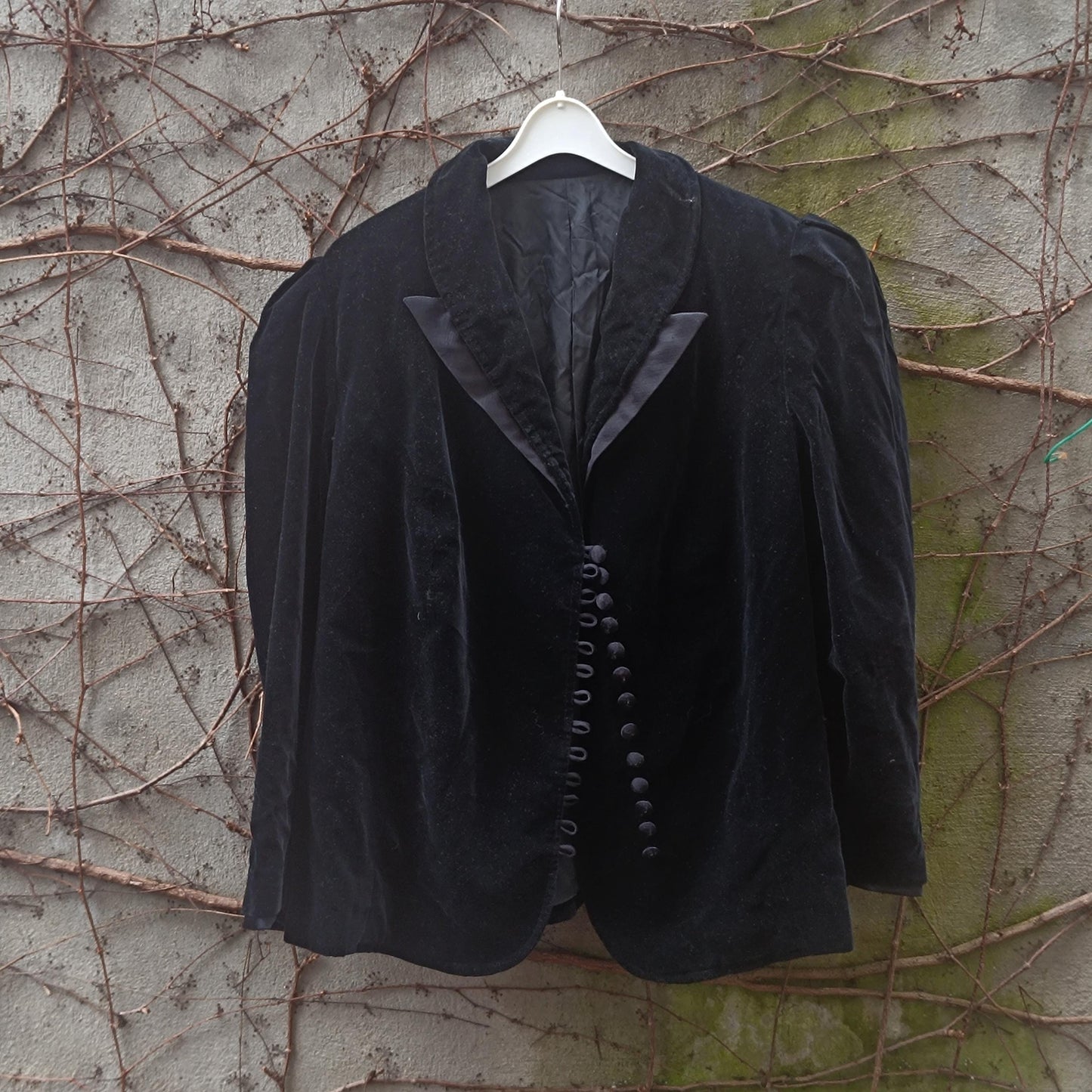 Vintage Black Velvet Jacket Puff Shoulder 1940s Style Evening Blazer Loop Button