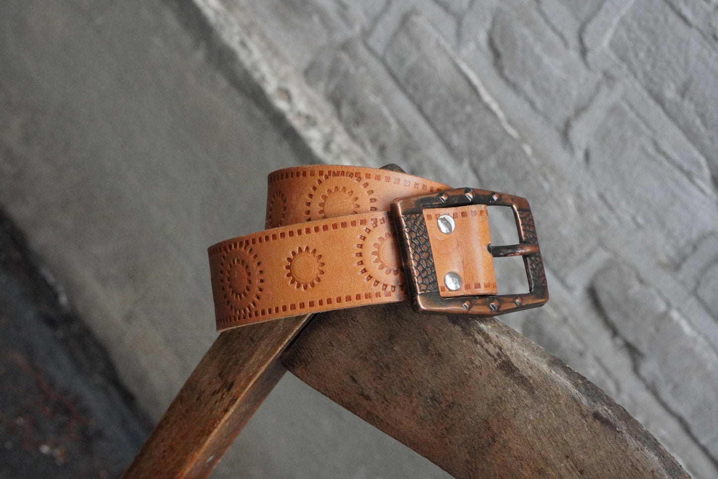 Vintage Tan Leather Belt Sunburst Hand Tooled Boho 70s Western Waist Belt Copper
