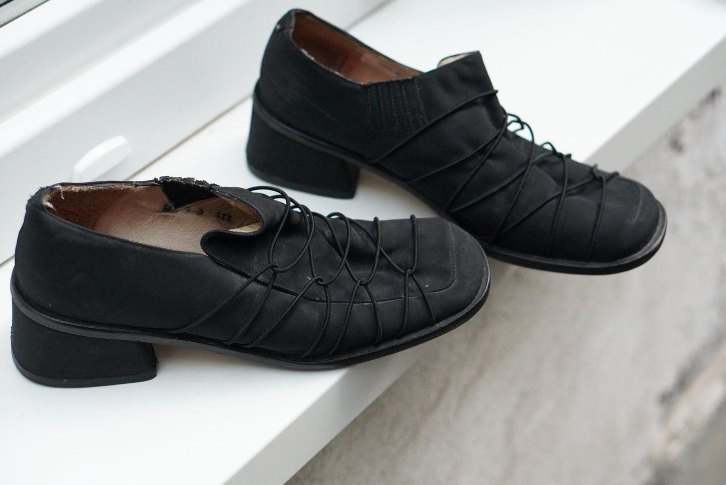 Vintage 90s Black Elastic Cage Loafers Square Toe Block Heel Techwear Shoes 37.5