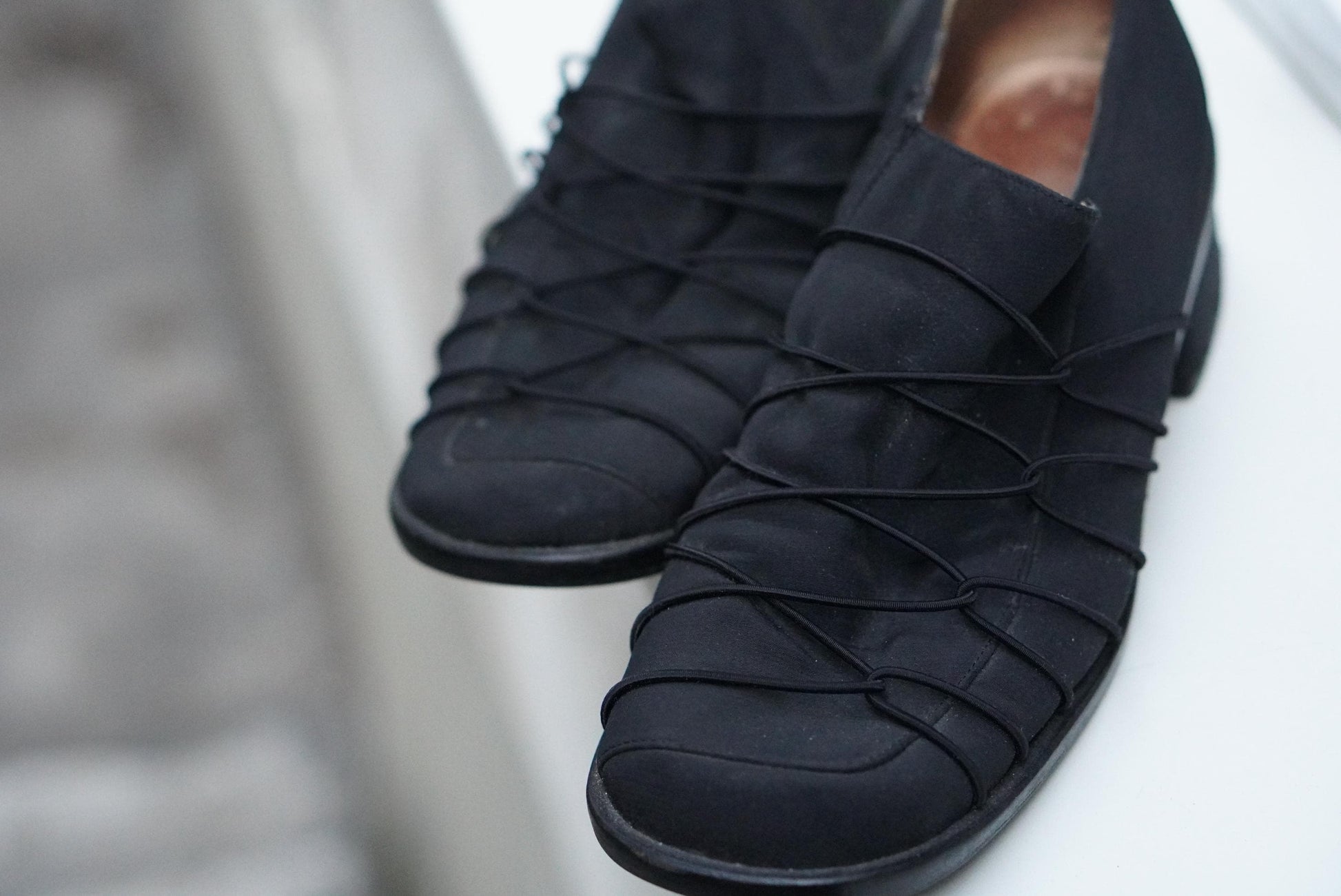 Vintage 90s Black Elastic Cage Loafers Square Toe Block Heel Techwear Shoes 37.5