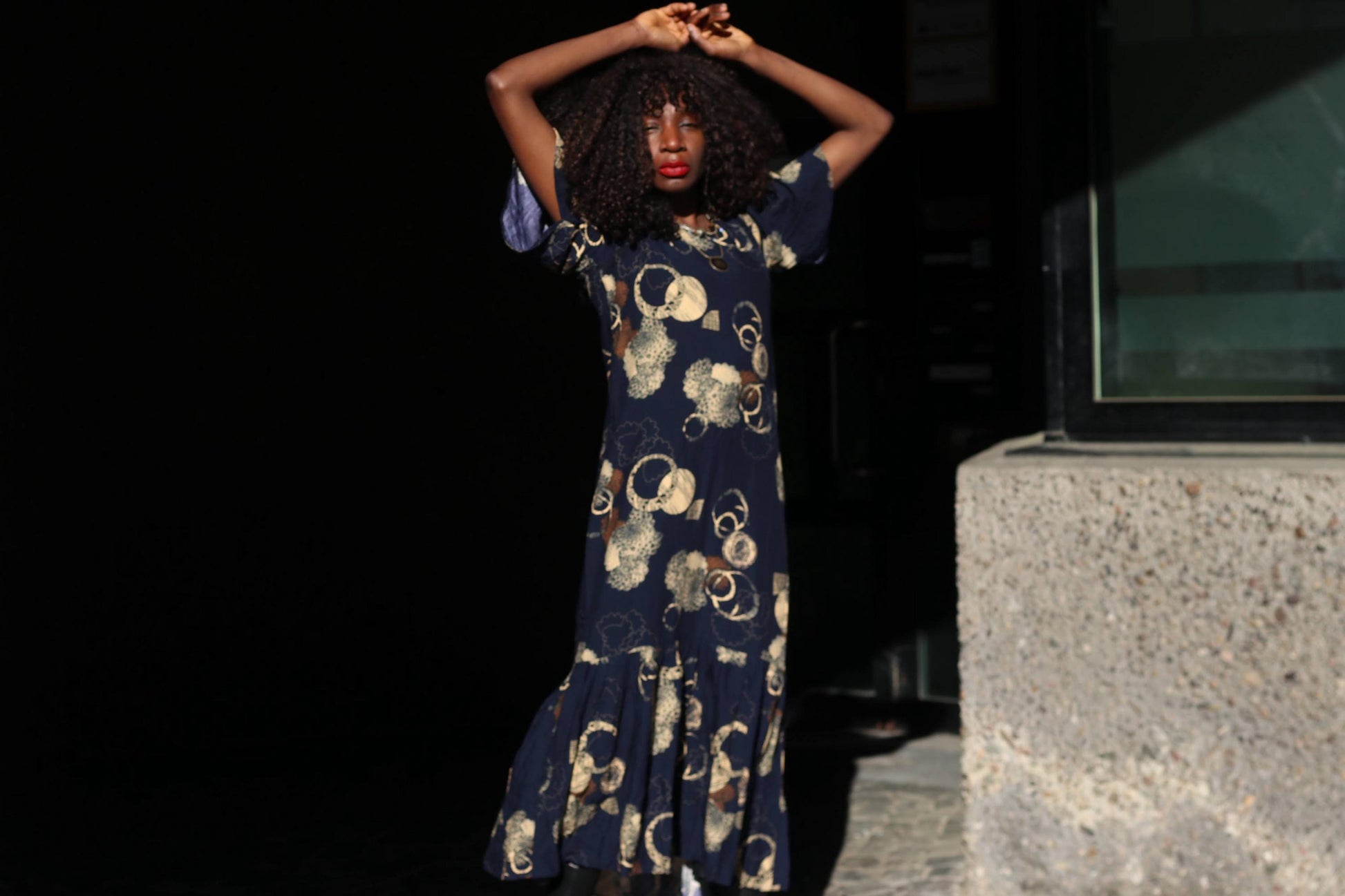 Vintage Navy Abstract Print Maxi Dress Ruffle Hem Drop Waist Boho Art Deco Style