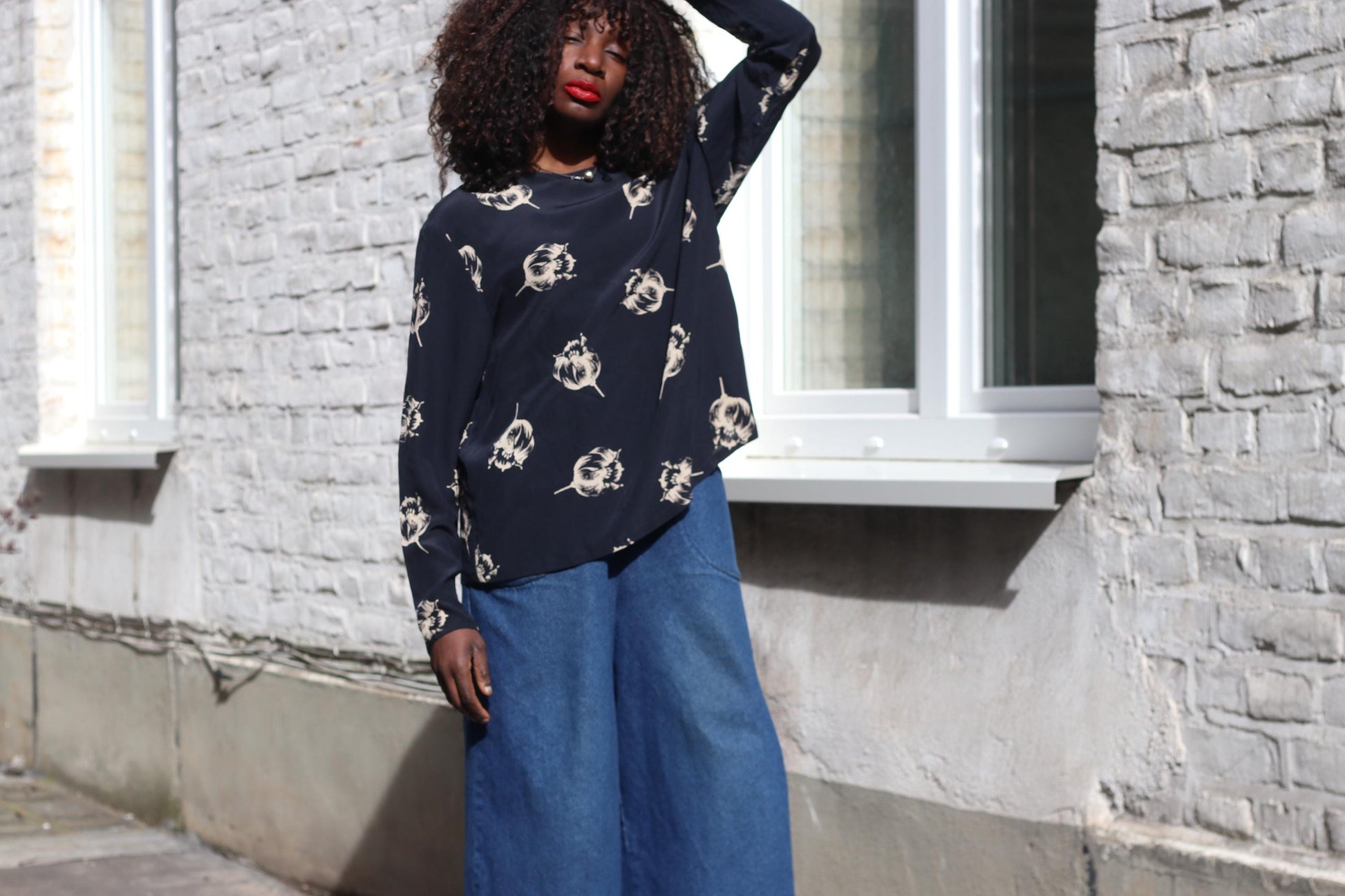 Vintage Silk Blouse with Floral Print| Long Sleeve Monochrome Minimalist Top M L