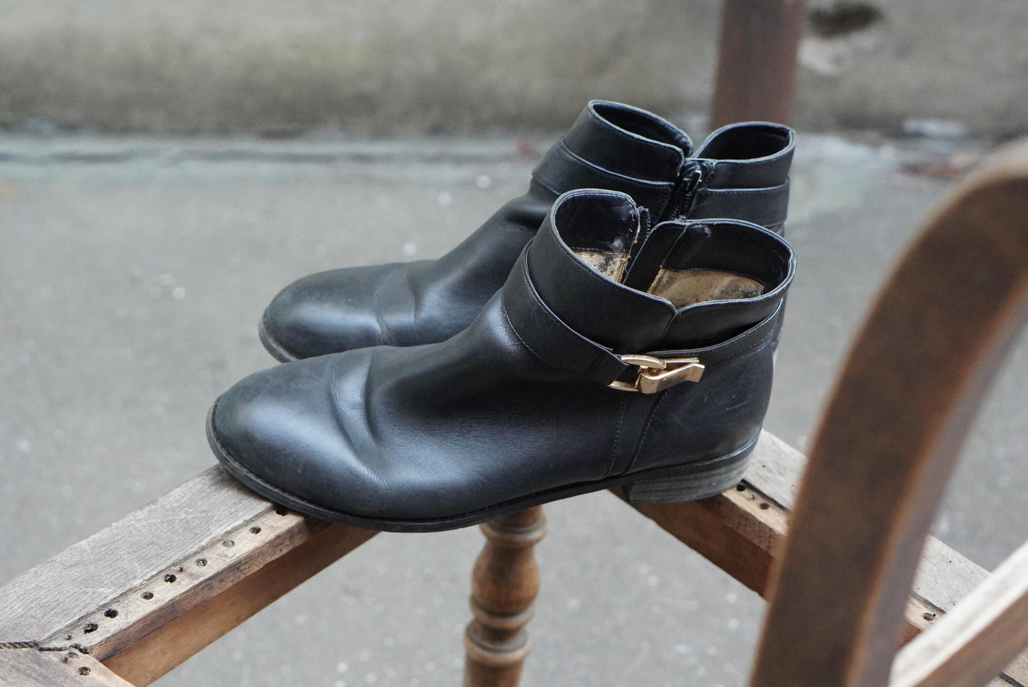 Vintage Buffalo London Black Leather Ankle Boots Buckle Detail Size 40 Minimalist