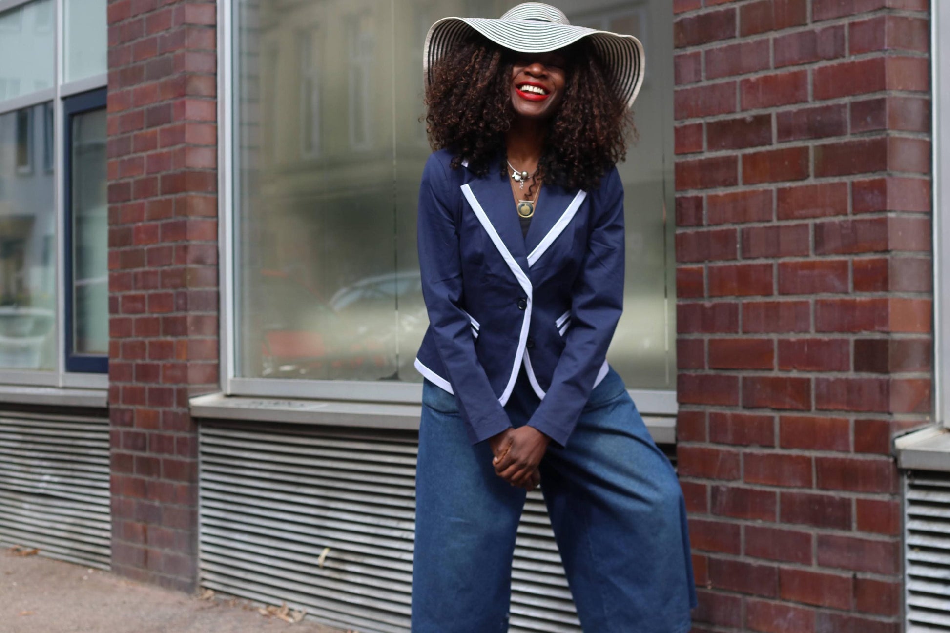 Vintage Navy Cotton Blazer Contrast Trim Tailored Jacket Minimal Chic