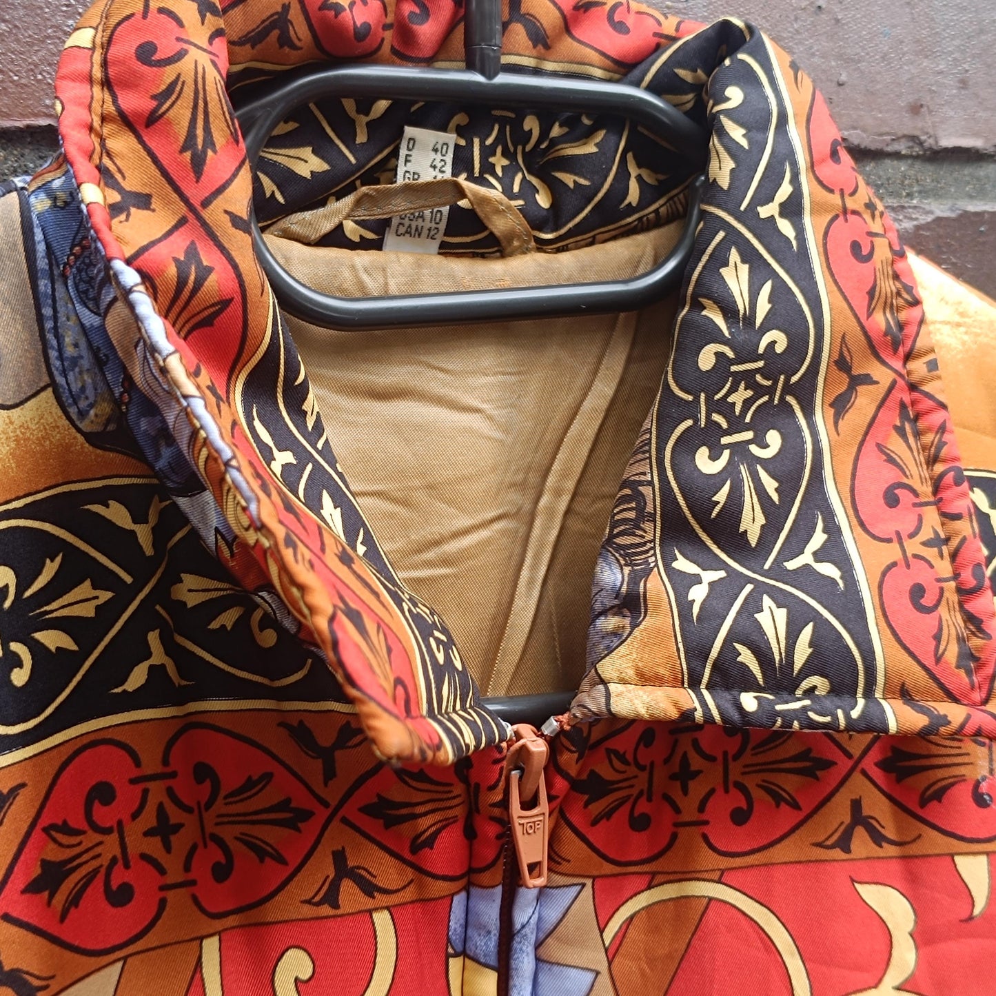 Vintage Padded Vest Chinoiserie Print Quilted Gilet Boho Waistcoat Asian Art M L