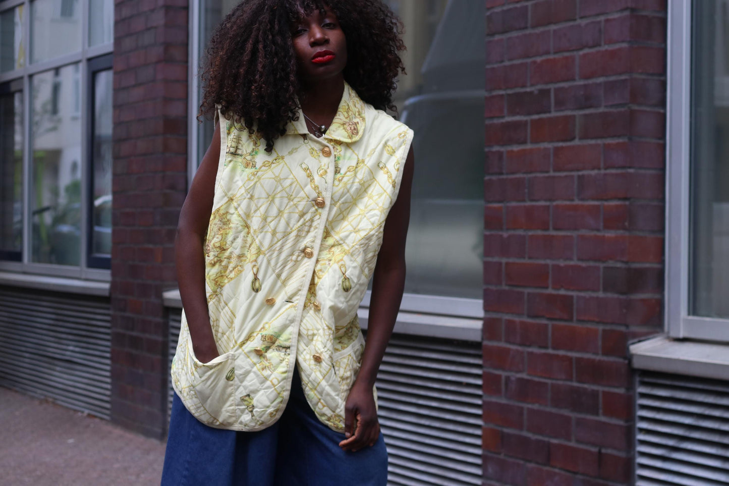 Vintage Quilted Nautical Vest Oversized Sleeveless Jacket Pale Yellow Gold Chain Print
