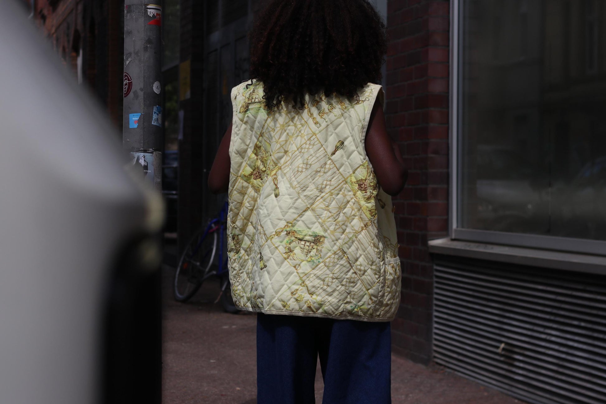 Vintage Quilted Nautical Vest Oversized Sleeveless Jacket Pale Yellow Gold Chain Print
