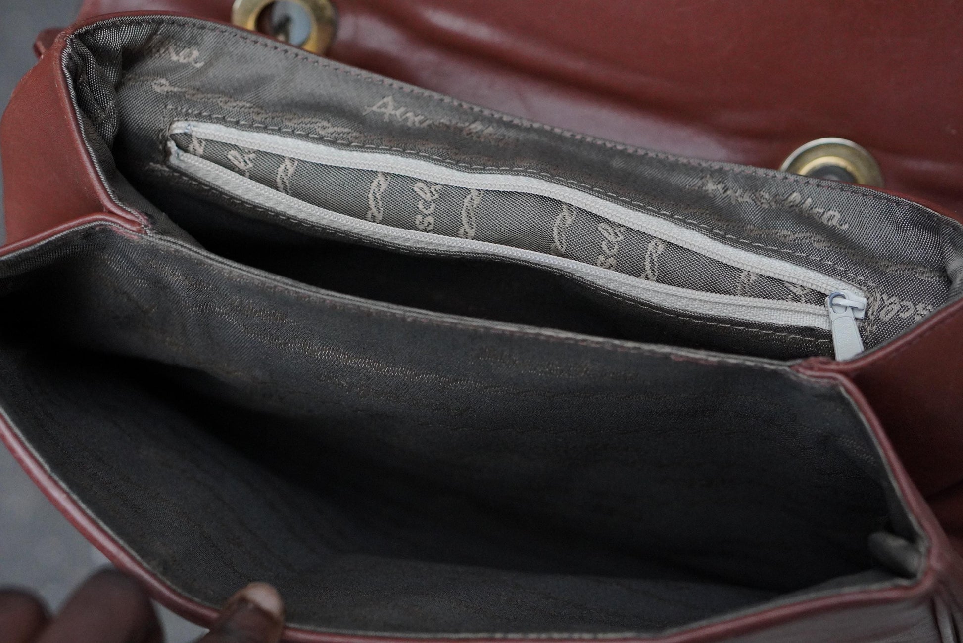 Vintage Amsellka Cognac Leather Handbag Lizard Embossed Flap Top Handle Bag