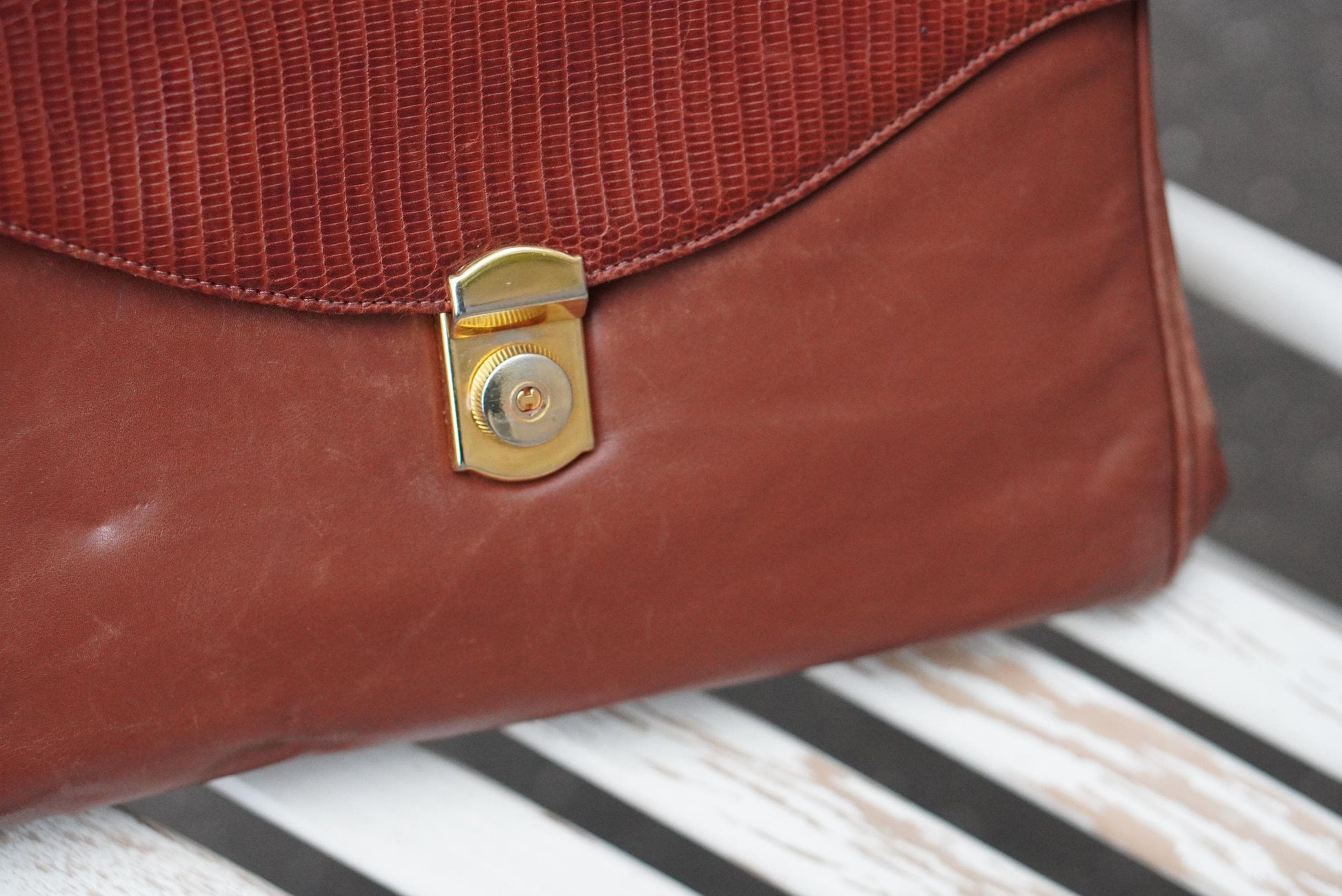Vintage Amsellka Cognac Leather Handbag Lizard Embossed Flap Top Handle Bag